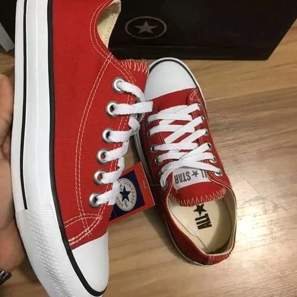 Vans 2