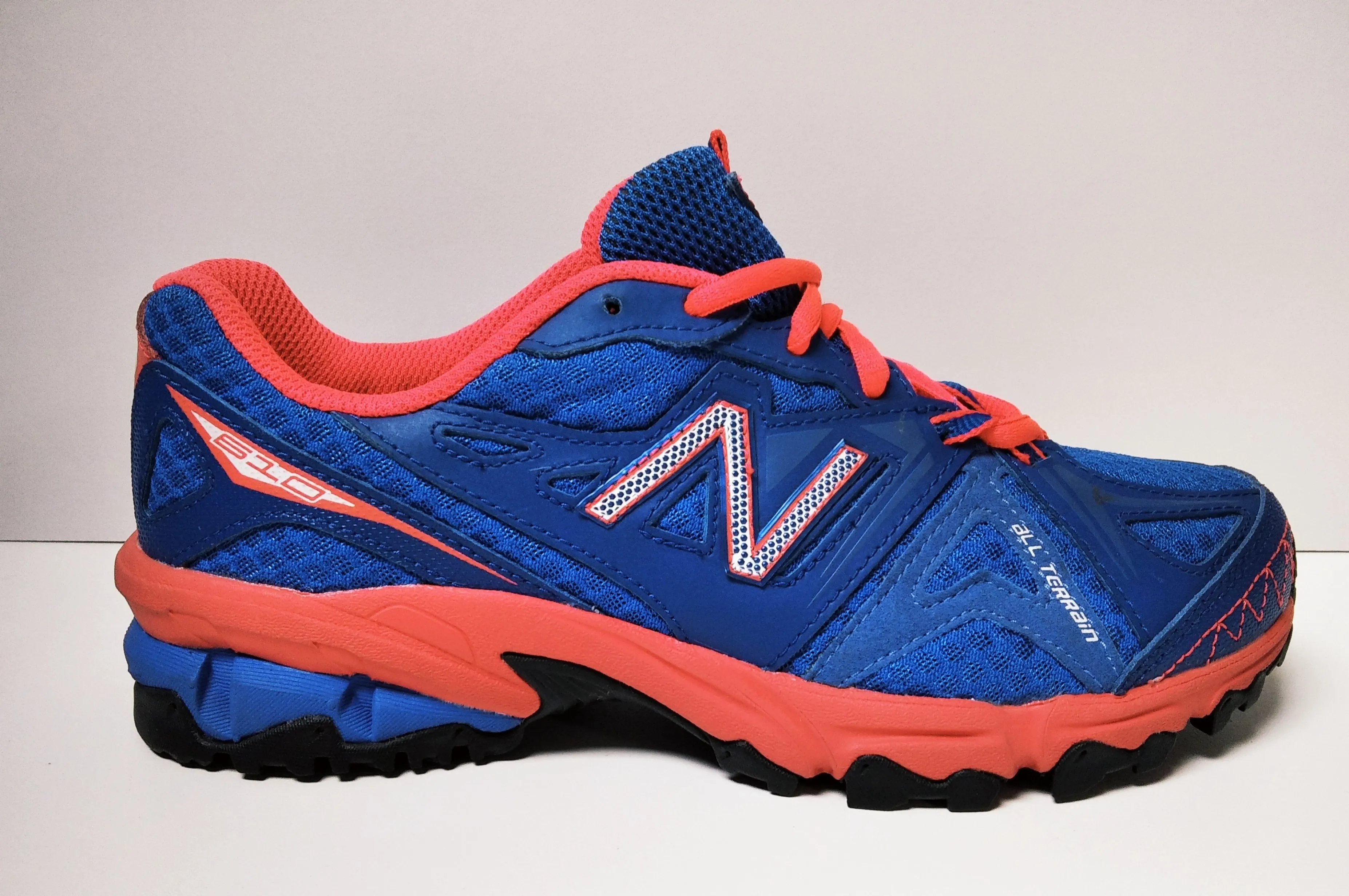 NEW BALANCE