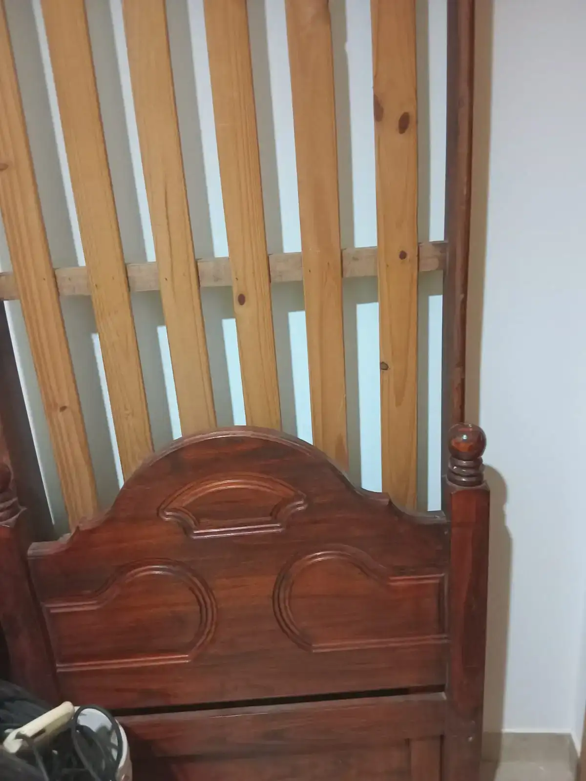 Cama algarrobo