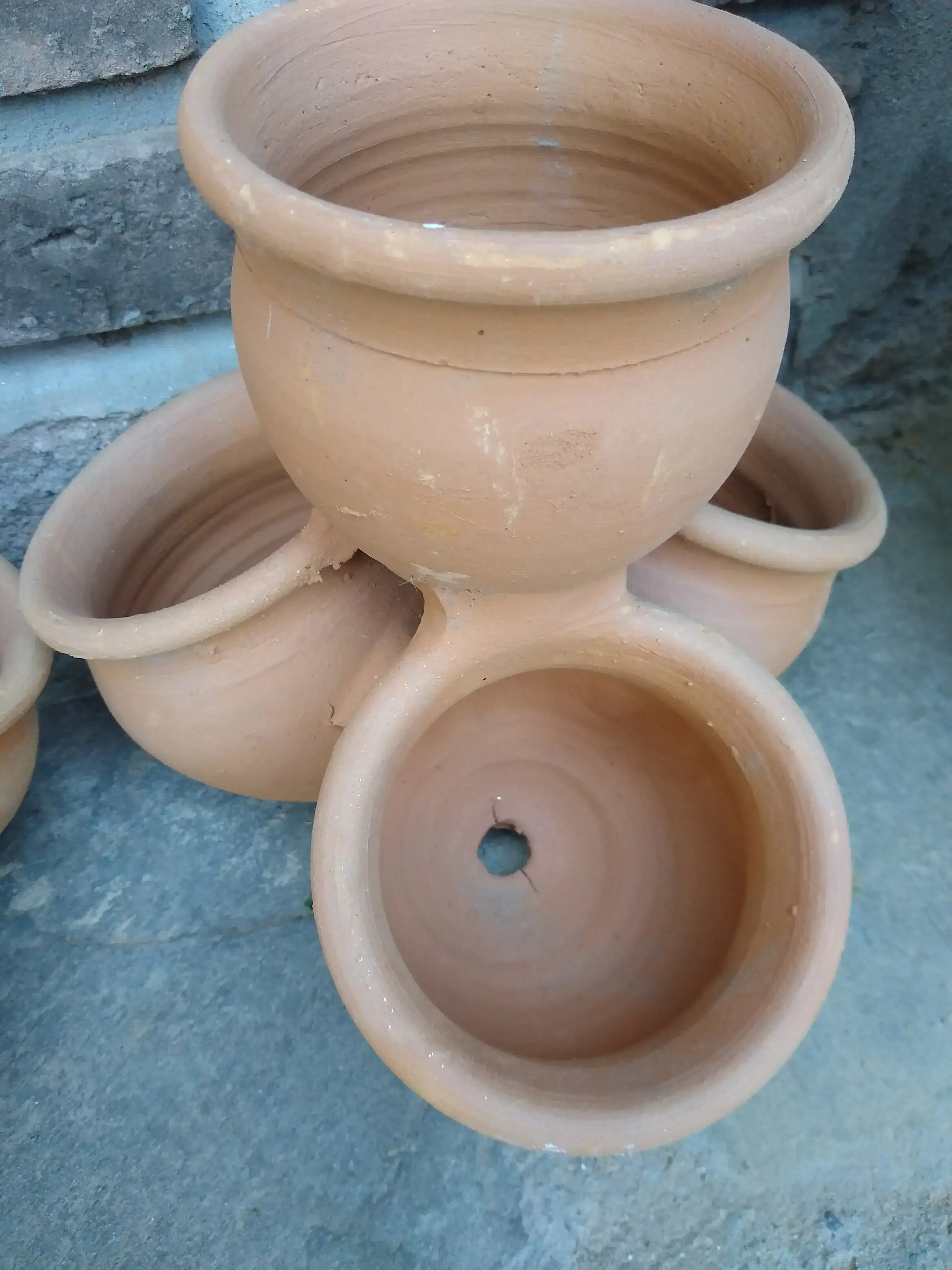 Macetas Terracota unidas.