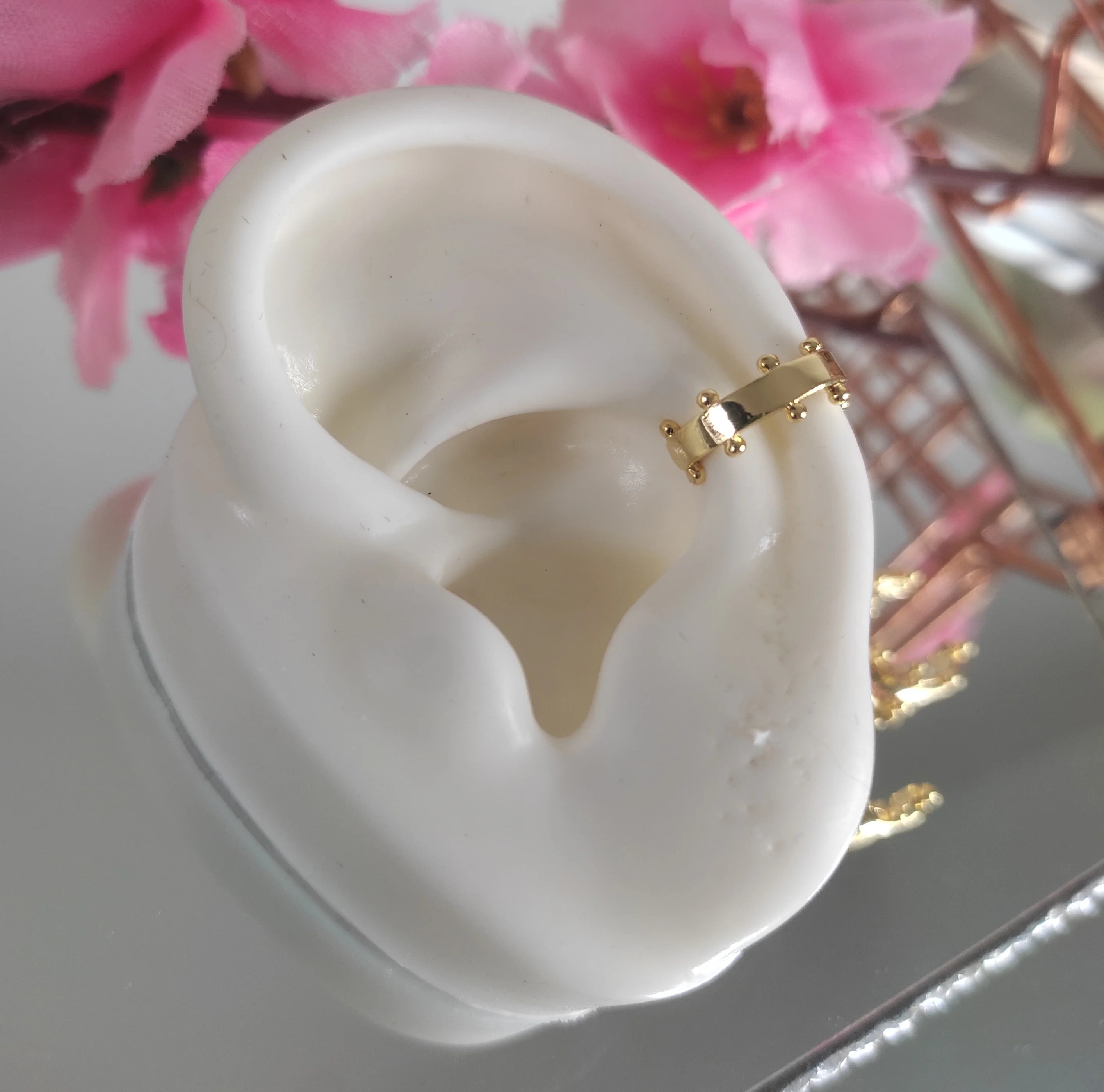 EARCUFF PUNTADO
