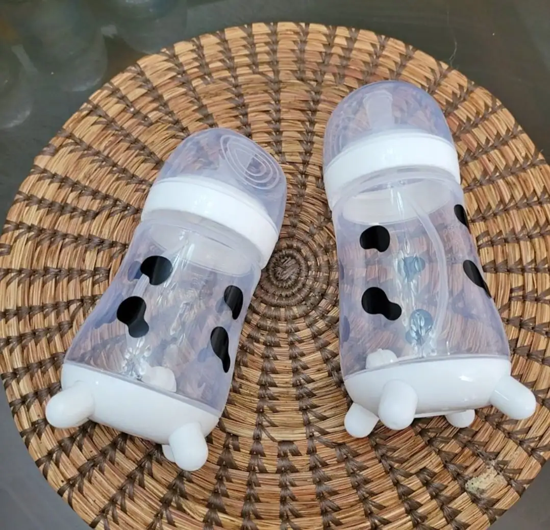 Biberon con diseño de vaca 