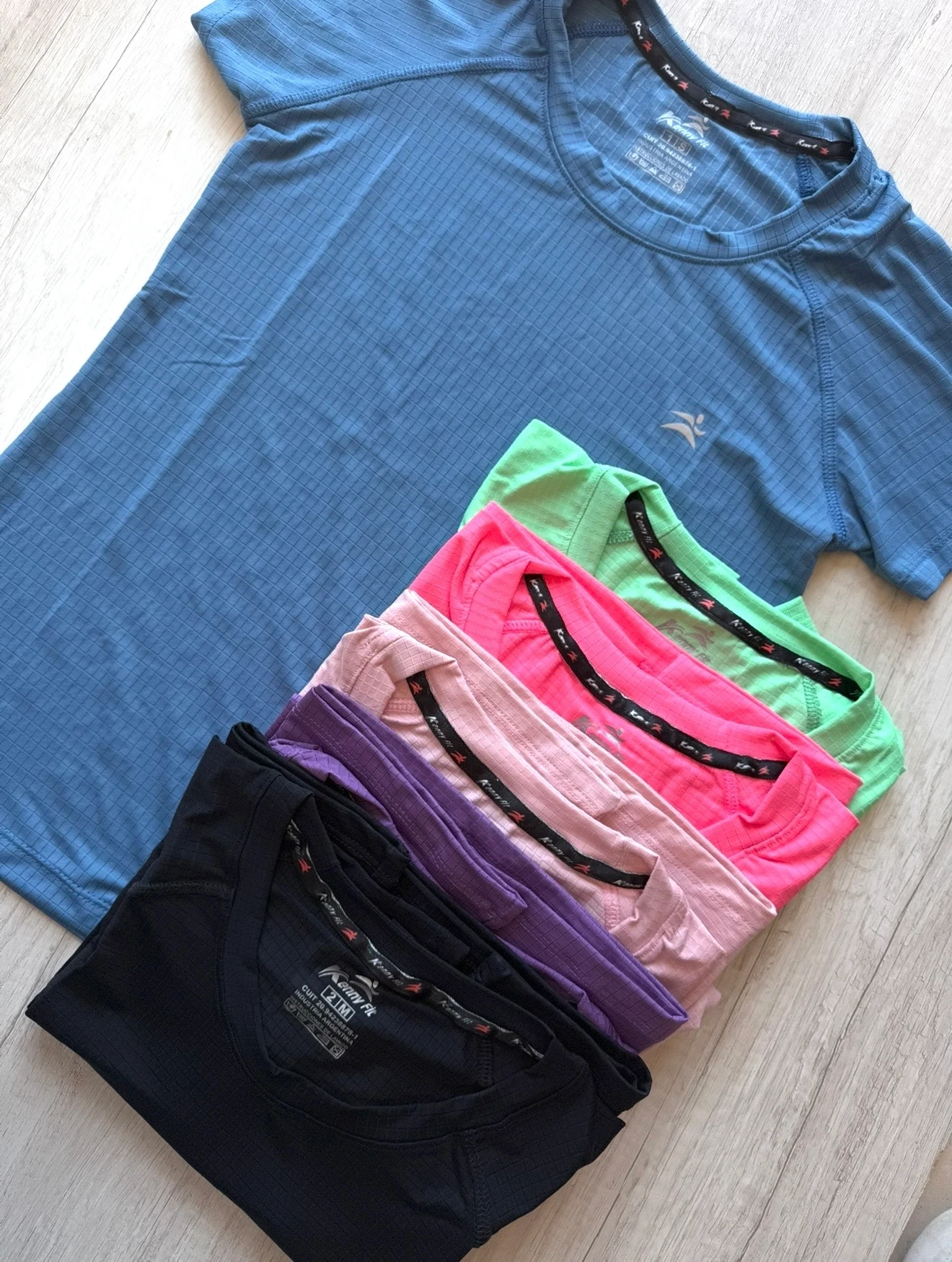 REMERAS CUADRILLE