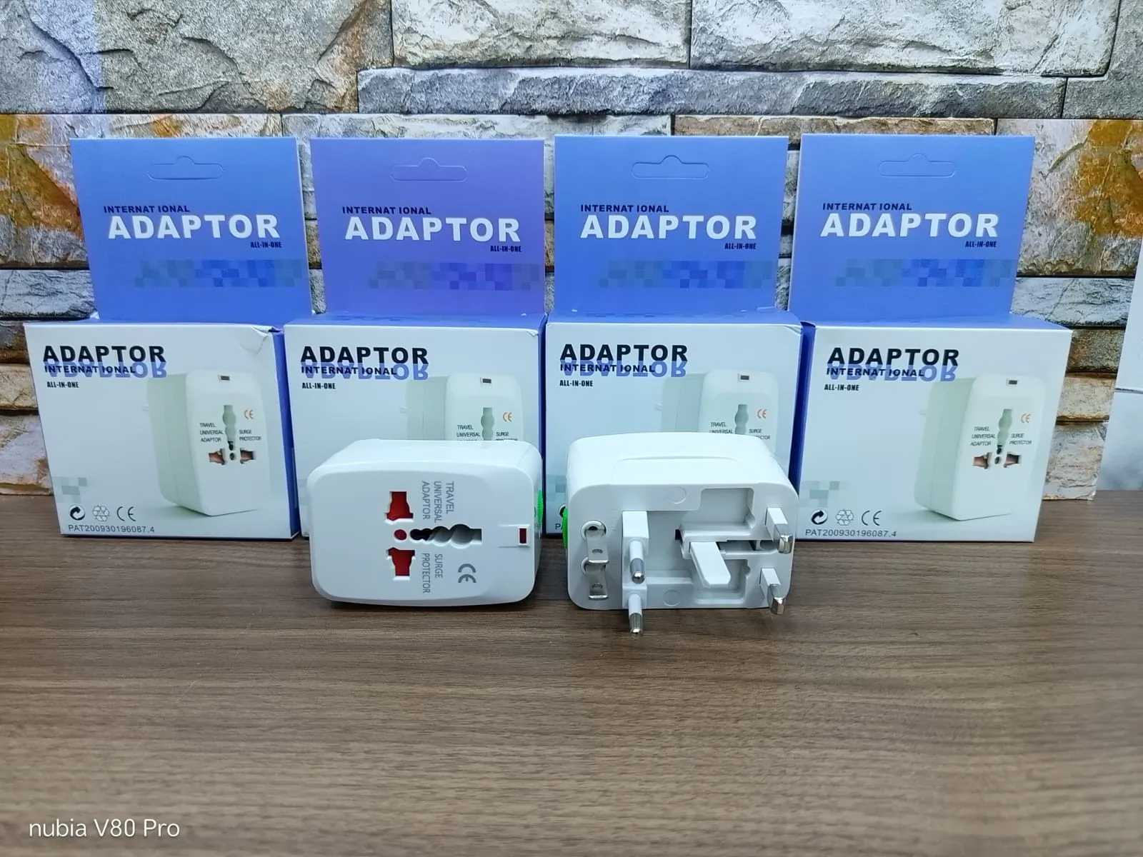 ADAPTADOR INTERNACIONAL VARIOS USOS 