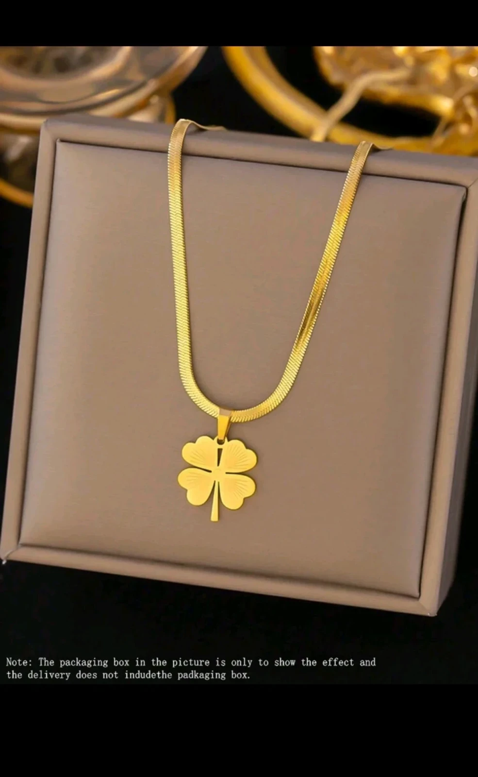 Set de Joyería Trébol de Cuatro Hojas - Cadena y Zarcillos en Acero Inoxidable Baño de Oro 18K 4