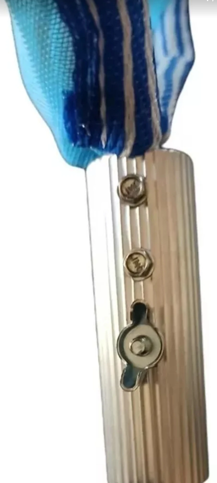 Peneira Metálica para piscina 5