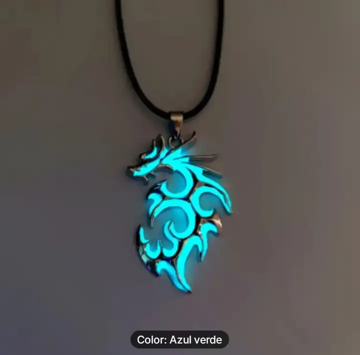 Collar de Dragón Luminoso en la Oscuridad  3