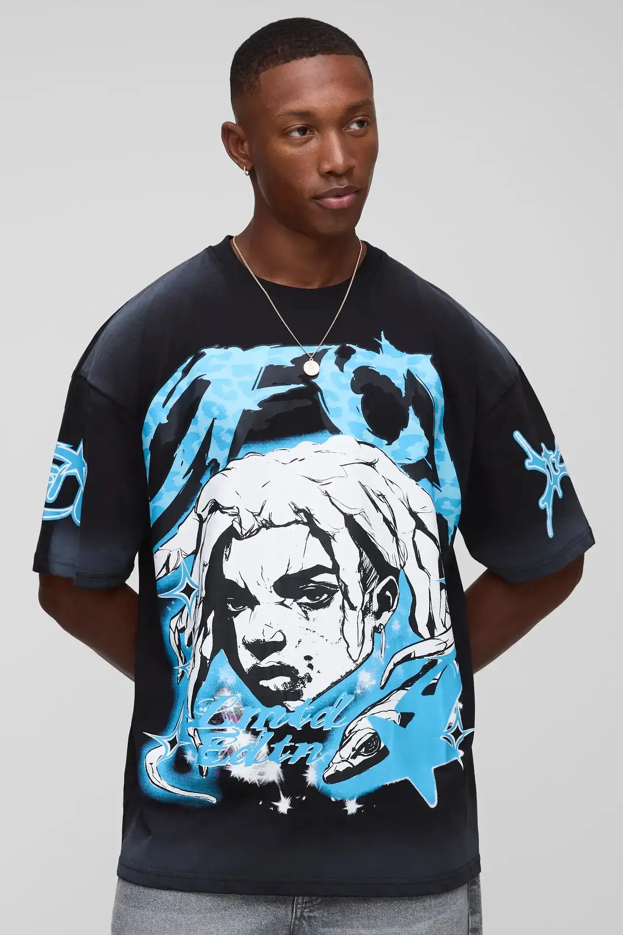 Oversized Graphic T-Shirt- Size S y M