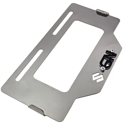 GN 125 / Porta placa acero cromado logo 3d negro ML