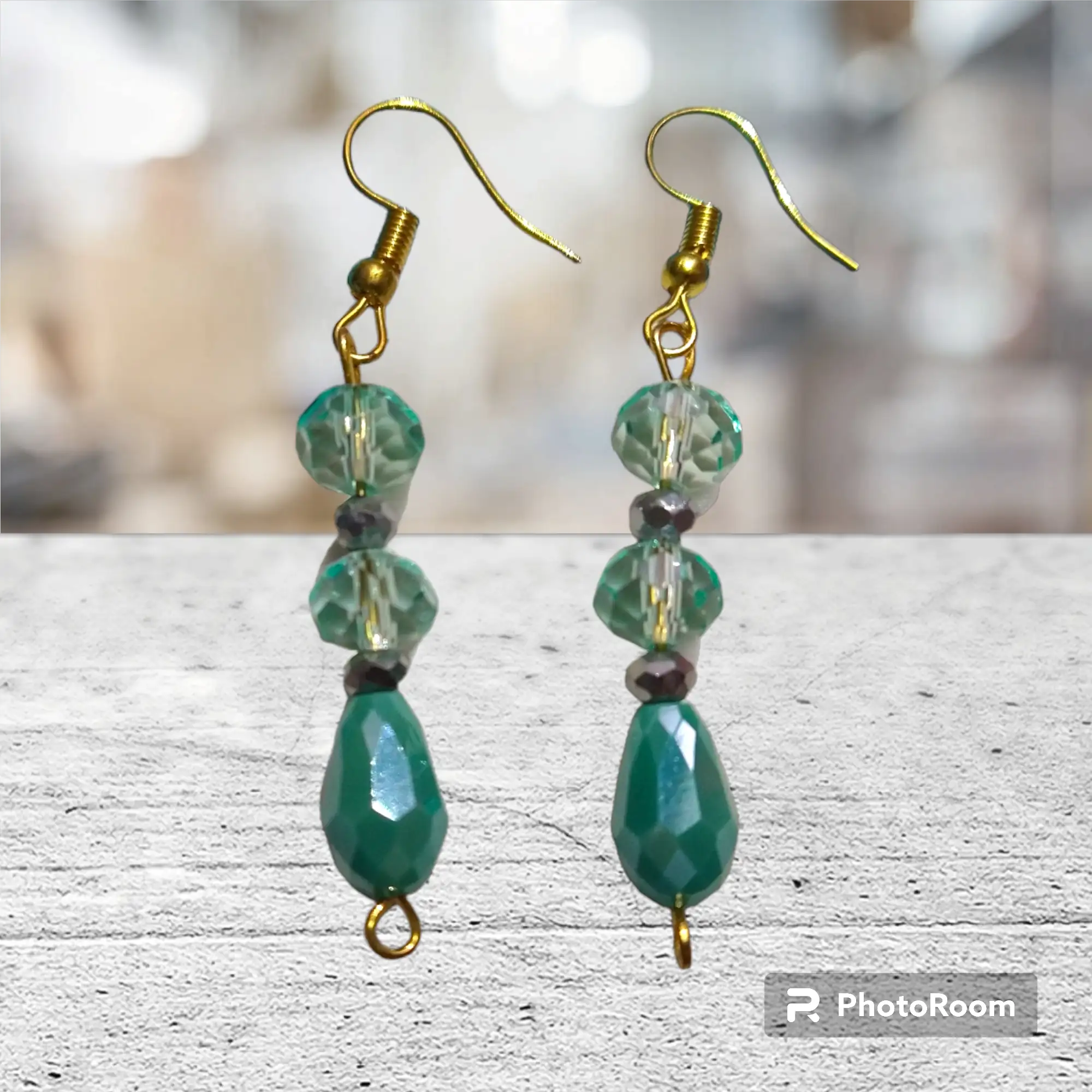 Aretes de acero inoxidable con transparencia 