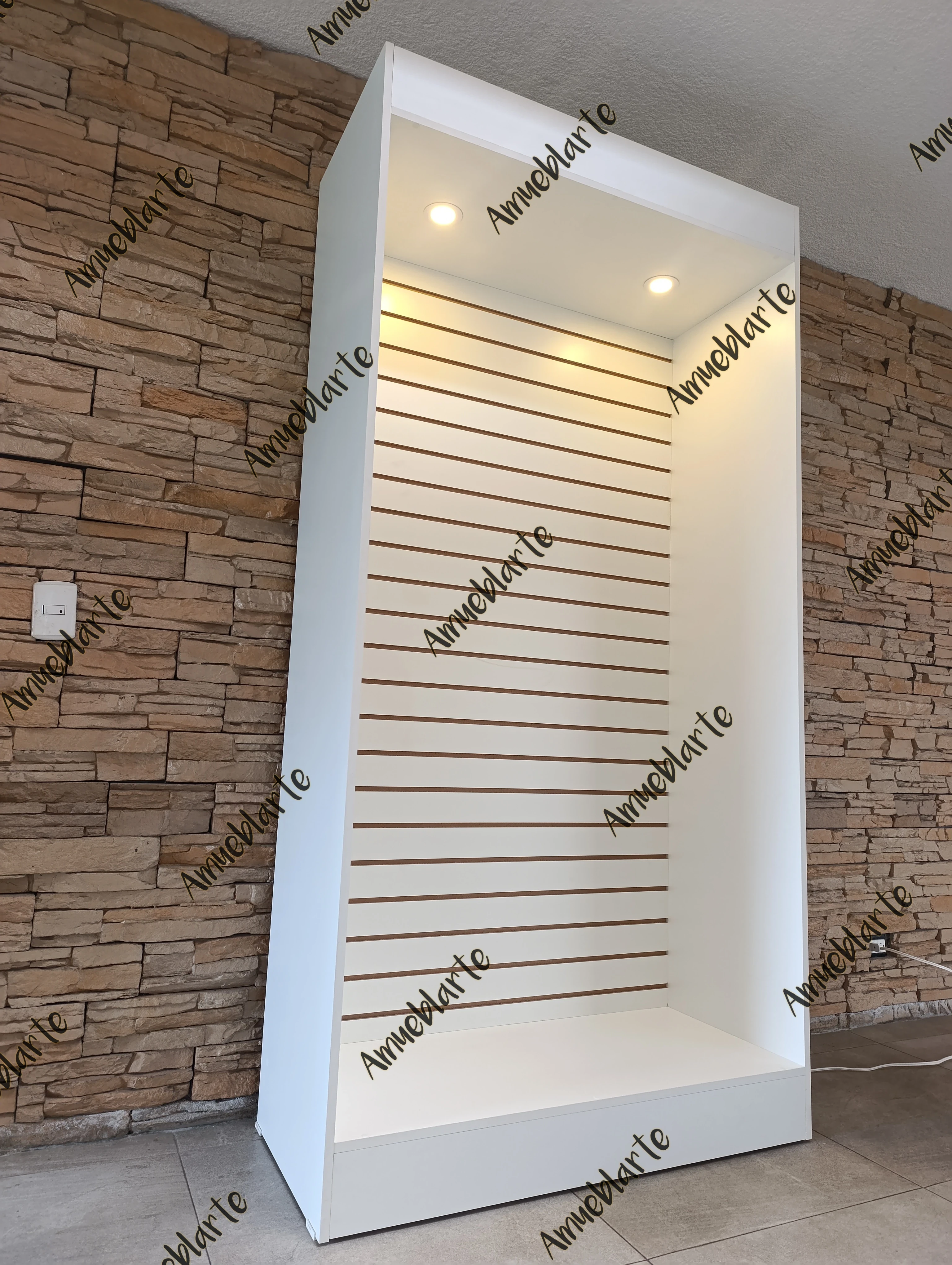  Mostrador panel ranurado XL