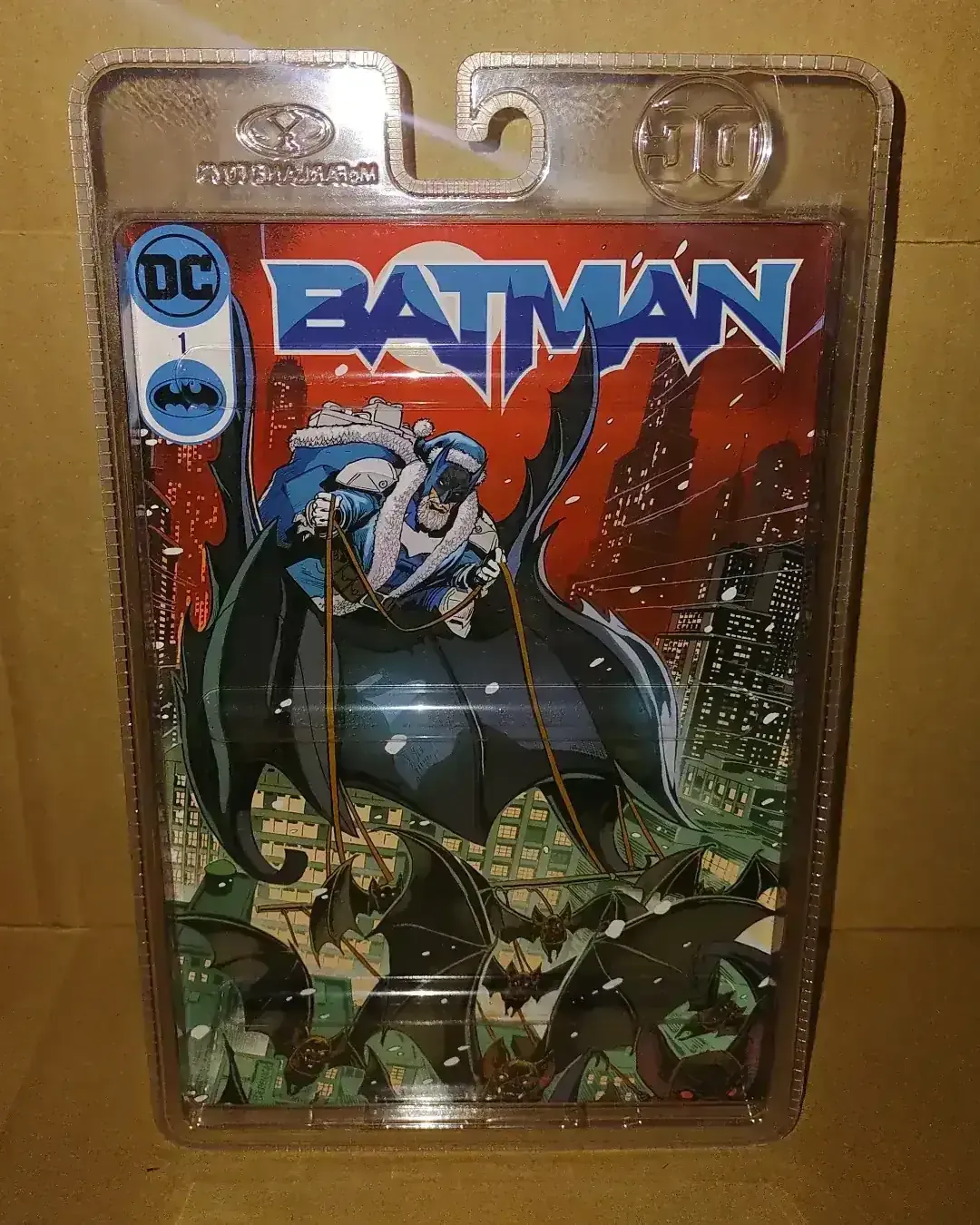 Mcfarlane DC multiverse Batman Santa azul 2