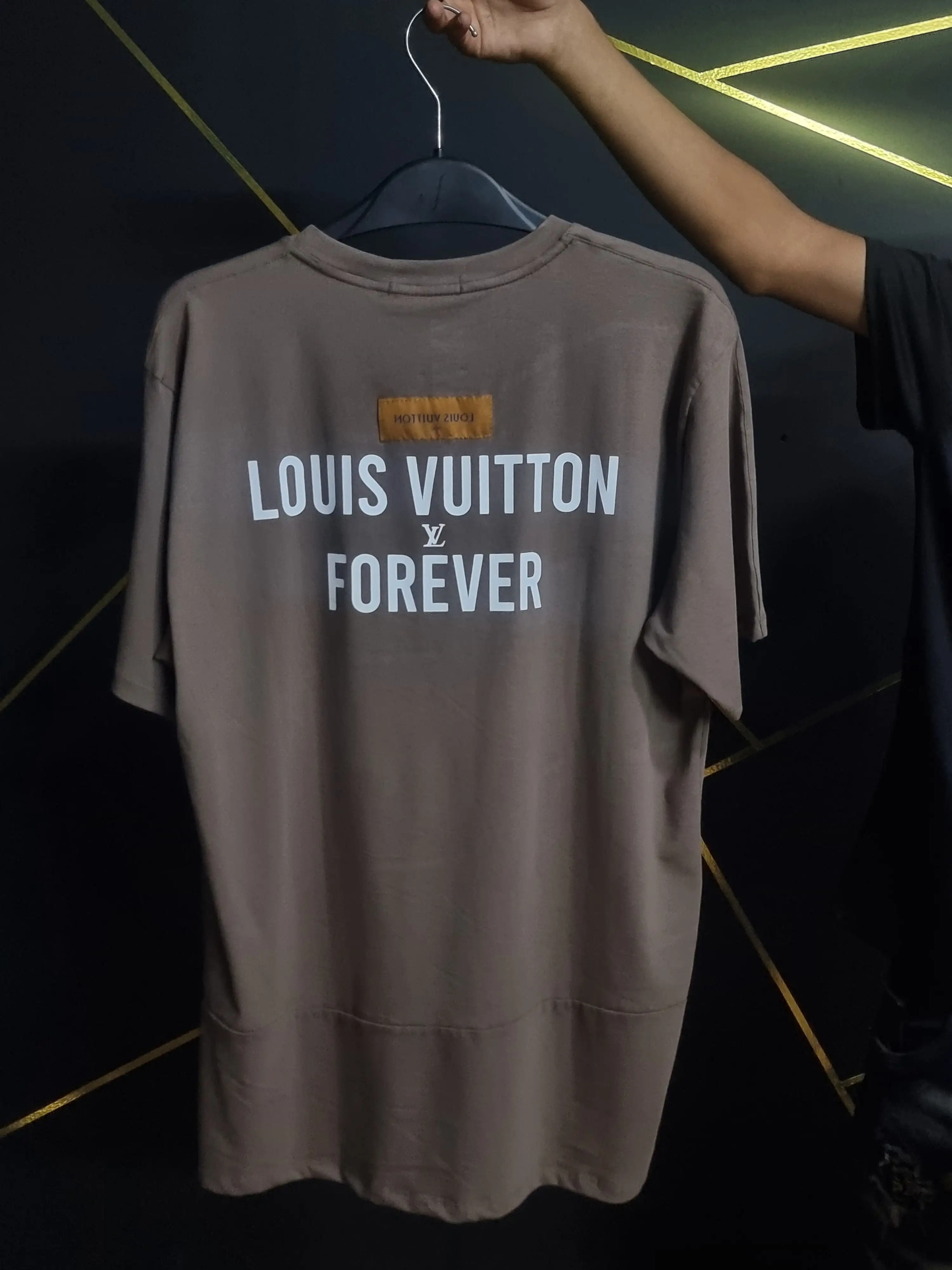 Louis Vuitton  2