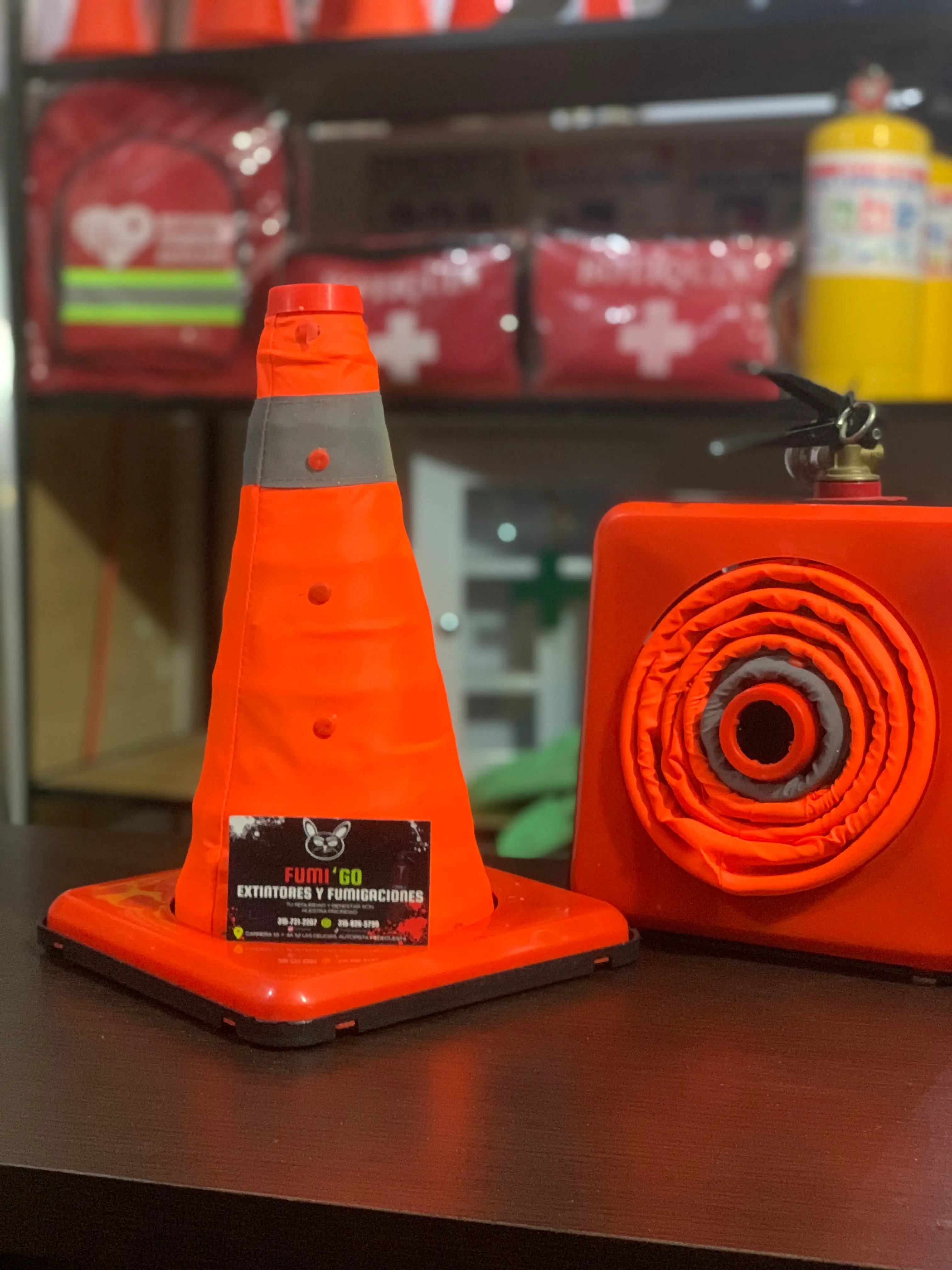 Cono retráctil de 30Cm