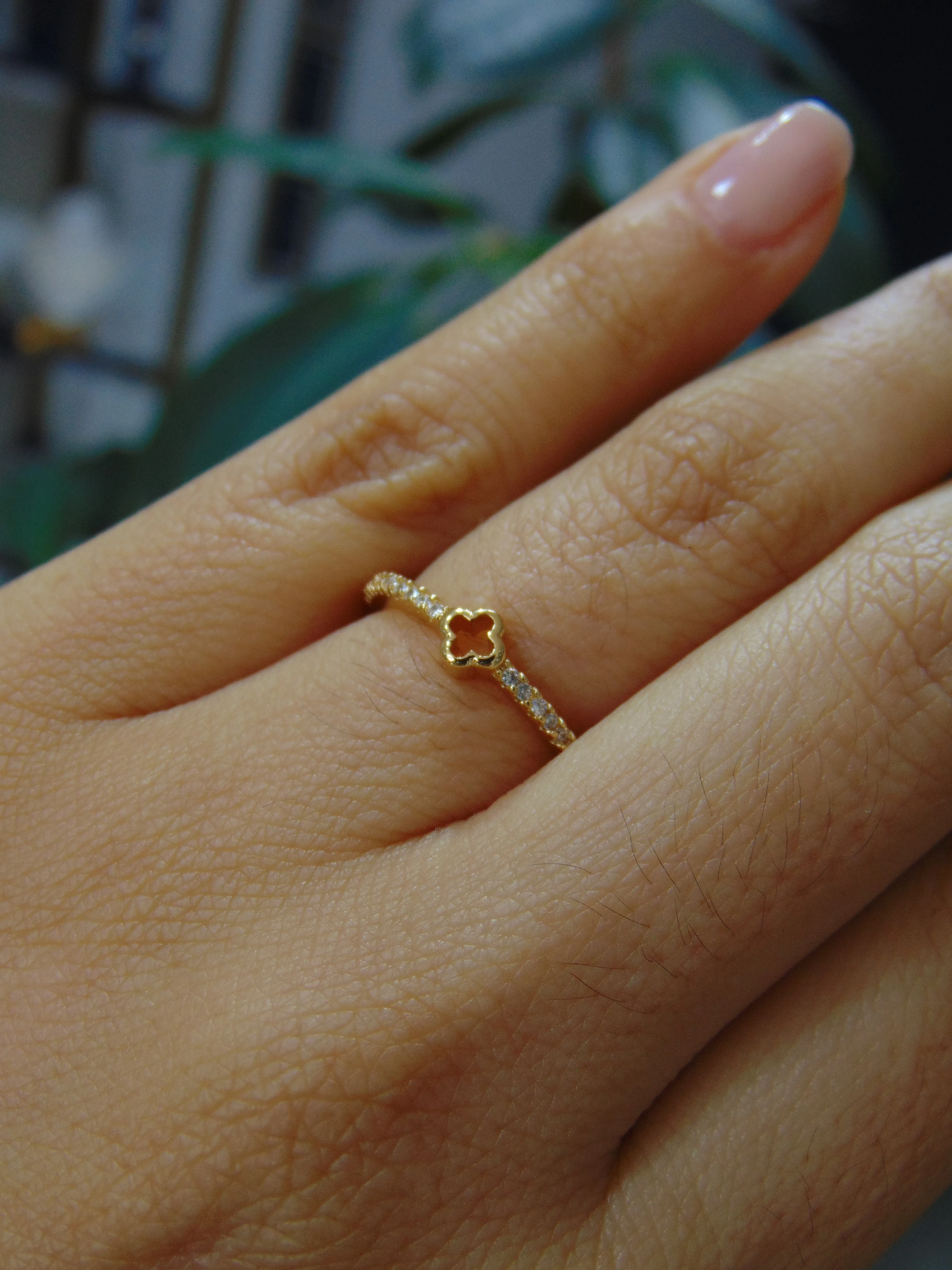ANILLO ACERO DOR MINI SILUETA TREBOL