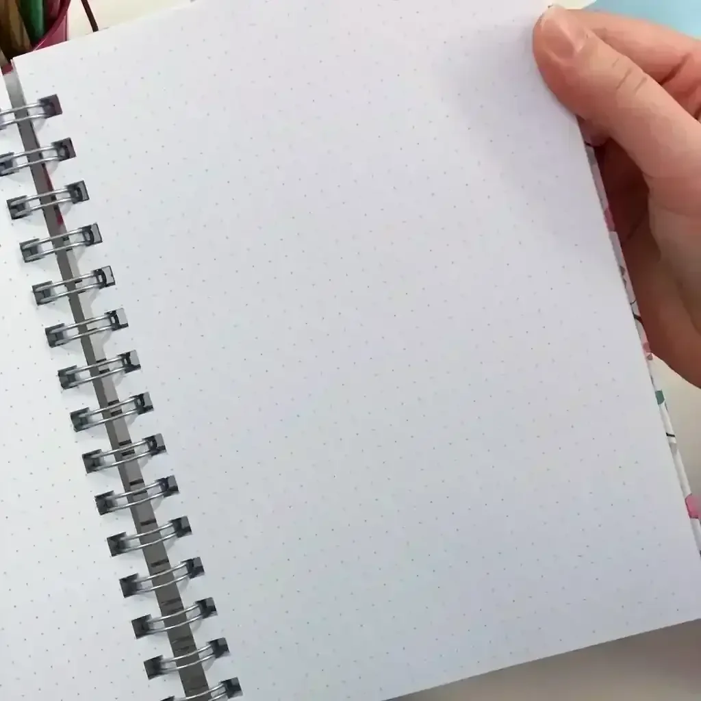 Cuaderno con Puntos Guía