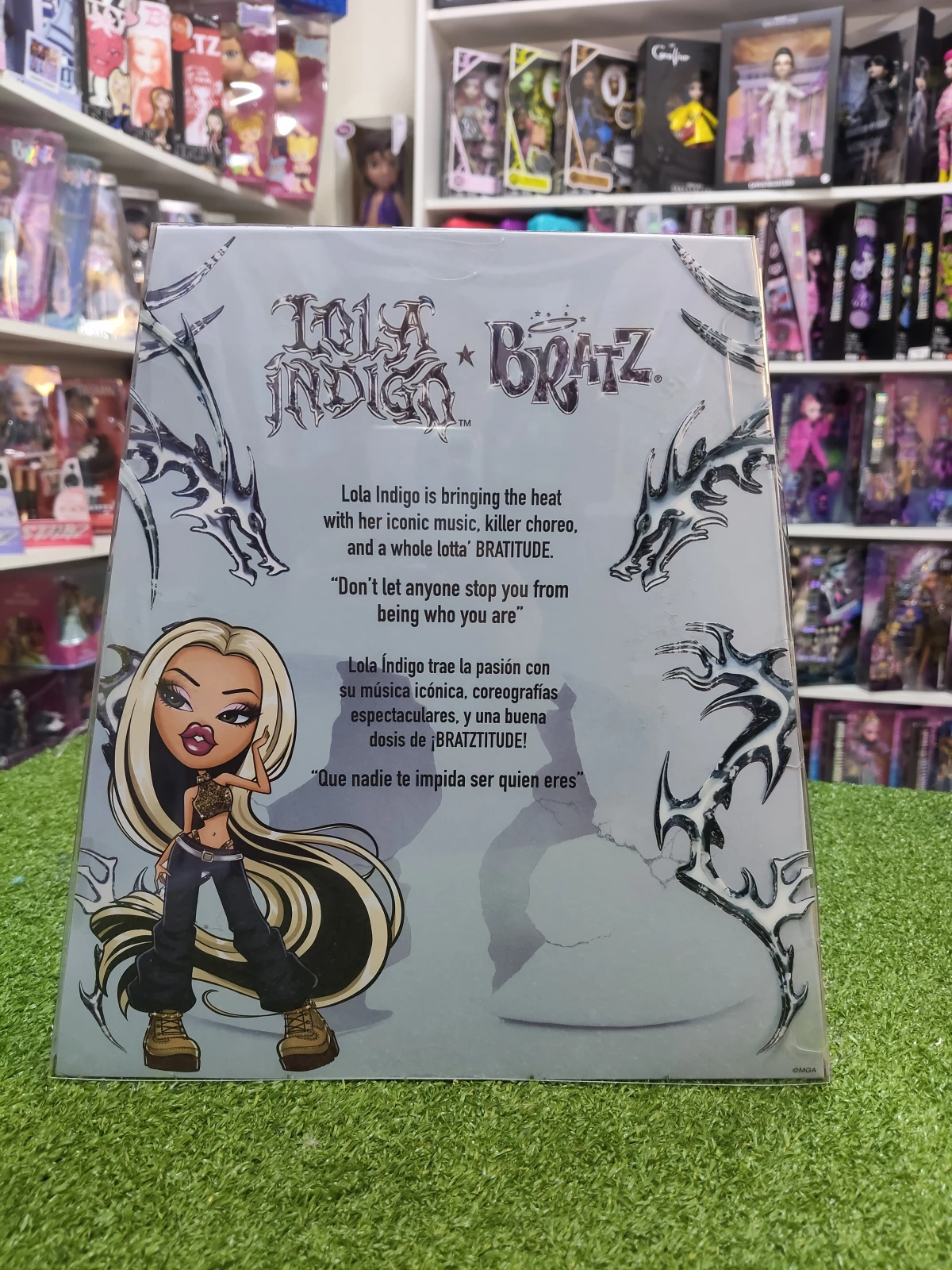 Bratz Lola Indigo  3