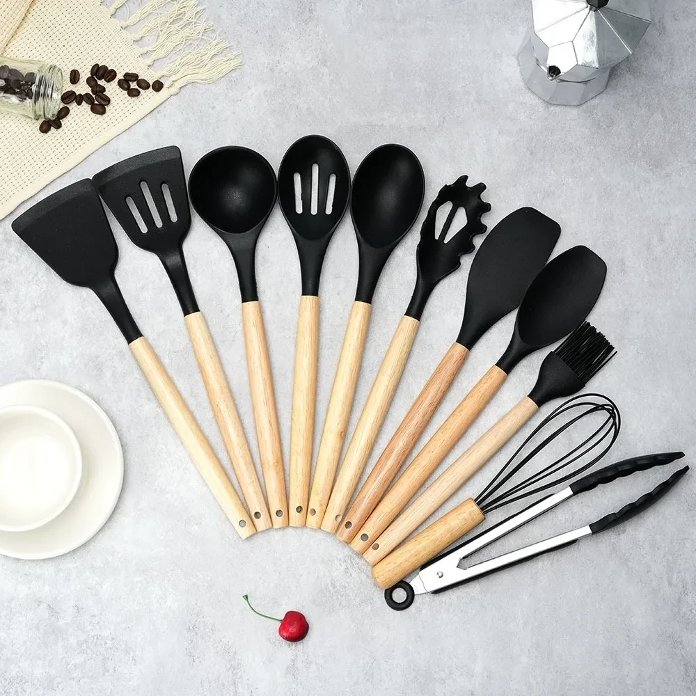 SET DE UTENSILLOS DE SILICONA X12 PIEZAS COLOR NEGRO 2