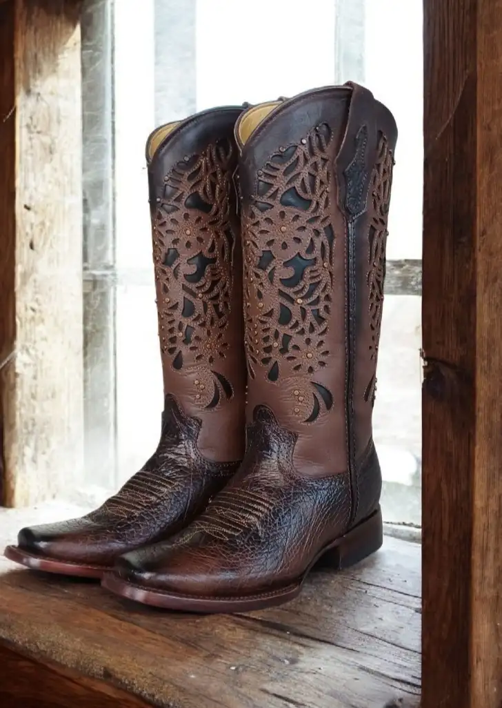 BOTA VAQUERA PIEL ENTERA HORMA RODEO 