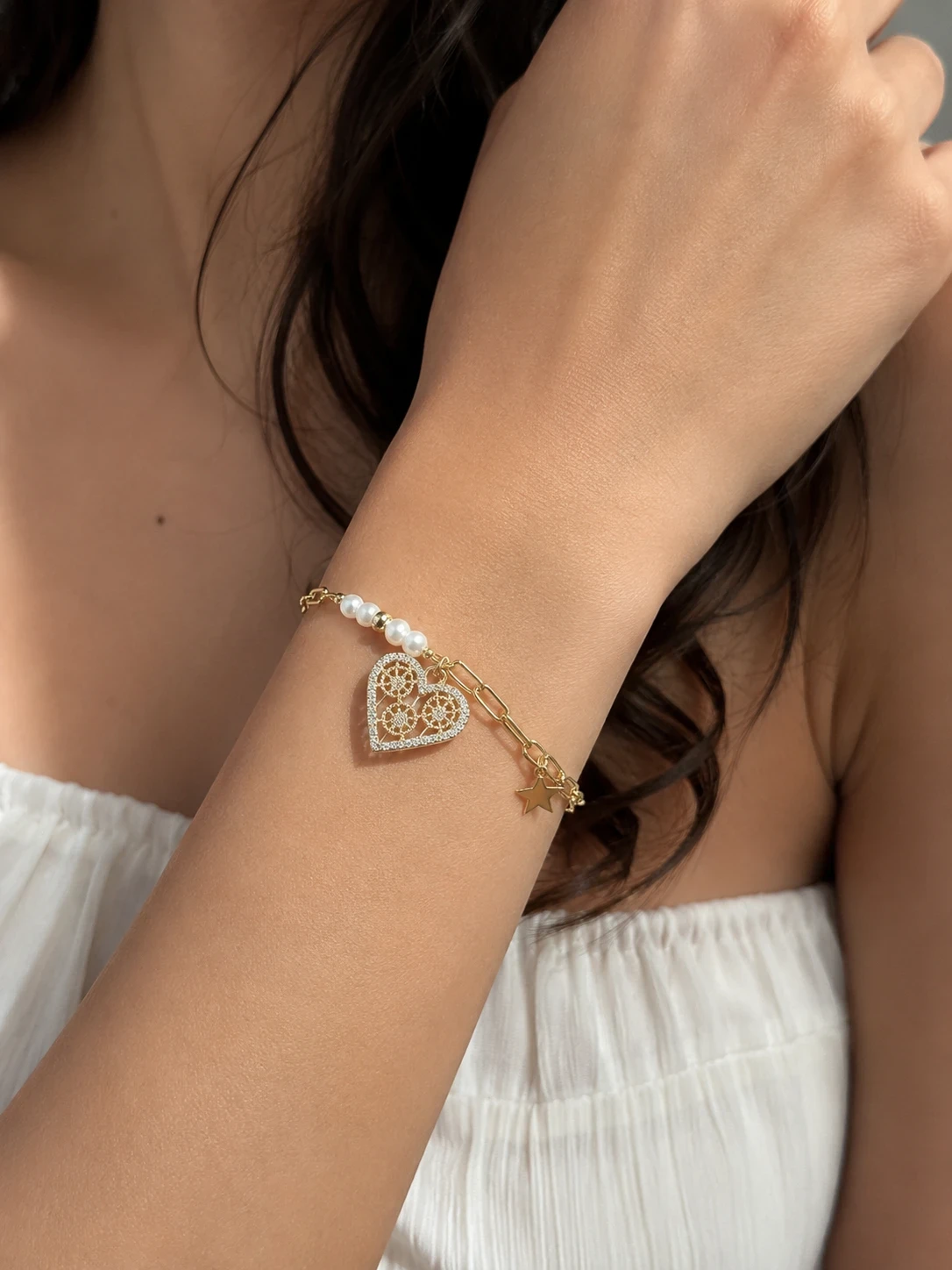 Pulsera corazon circon oro laminado 