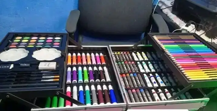 MALETA DE ARTE PARA COLOREAR 🖍️