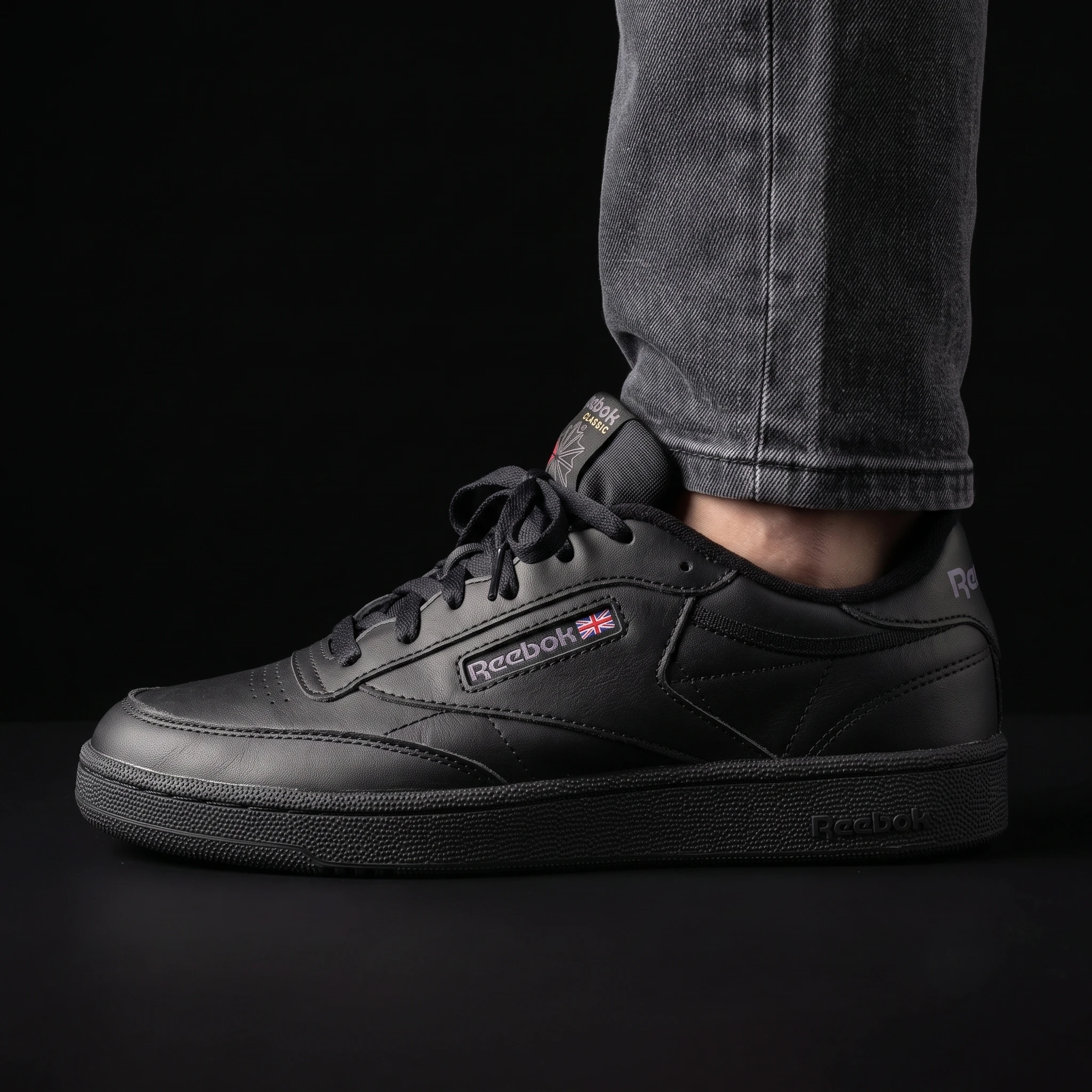 TENIS REEBOK CLUB C 85