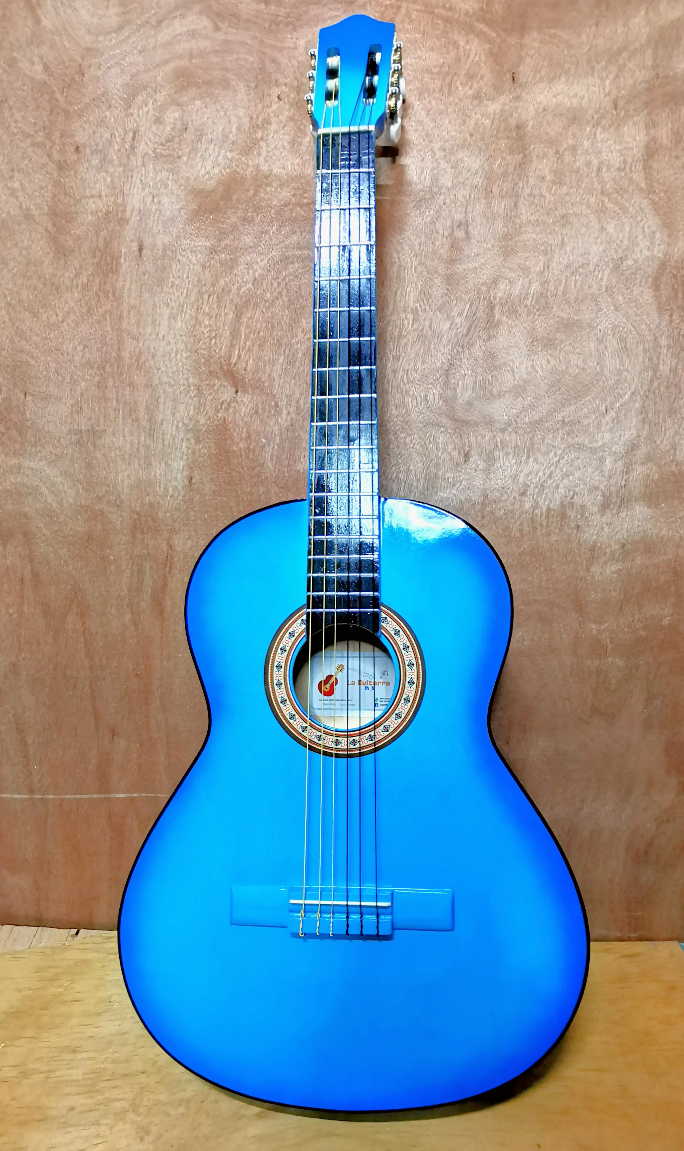 Guitarra azul clasica