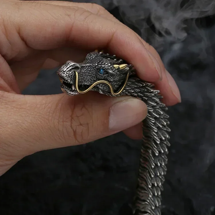 PULSERA DOMINEERING RETRO 5