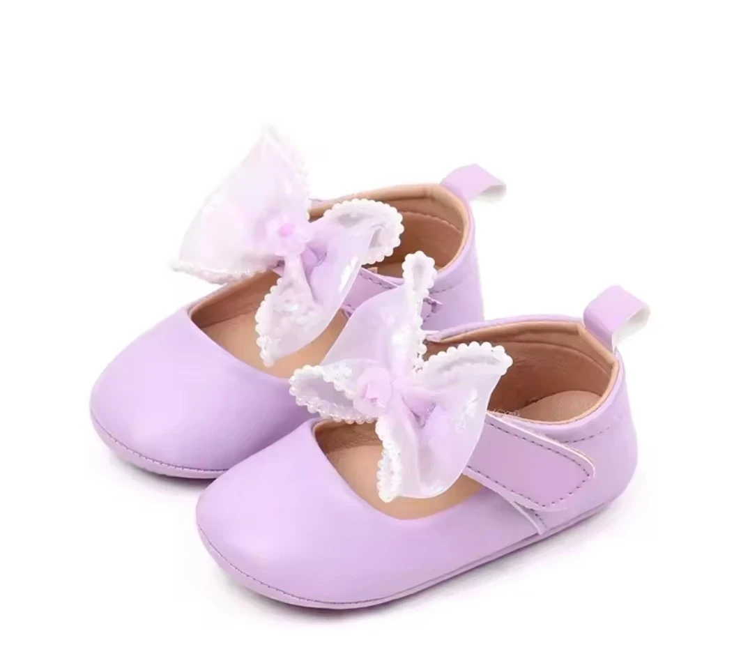 ZAPATITOS LILA 2