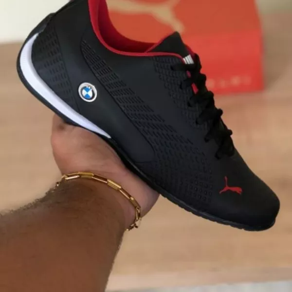 Puma Ferrari 4