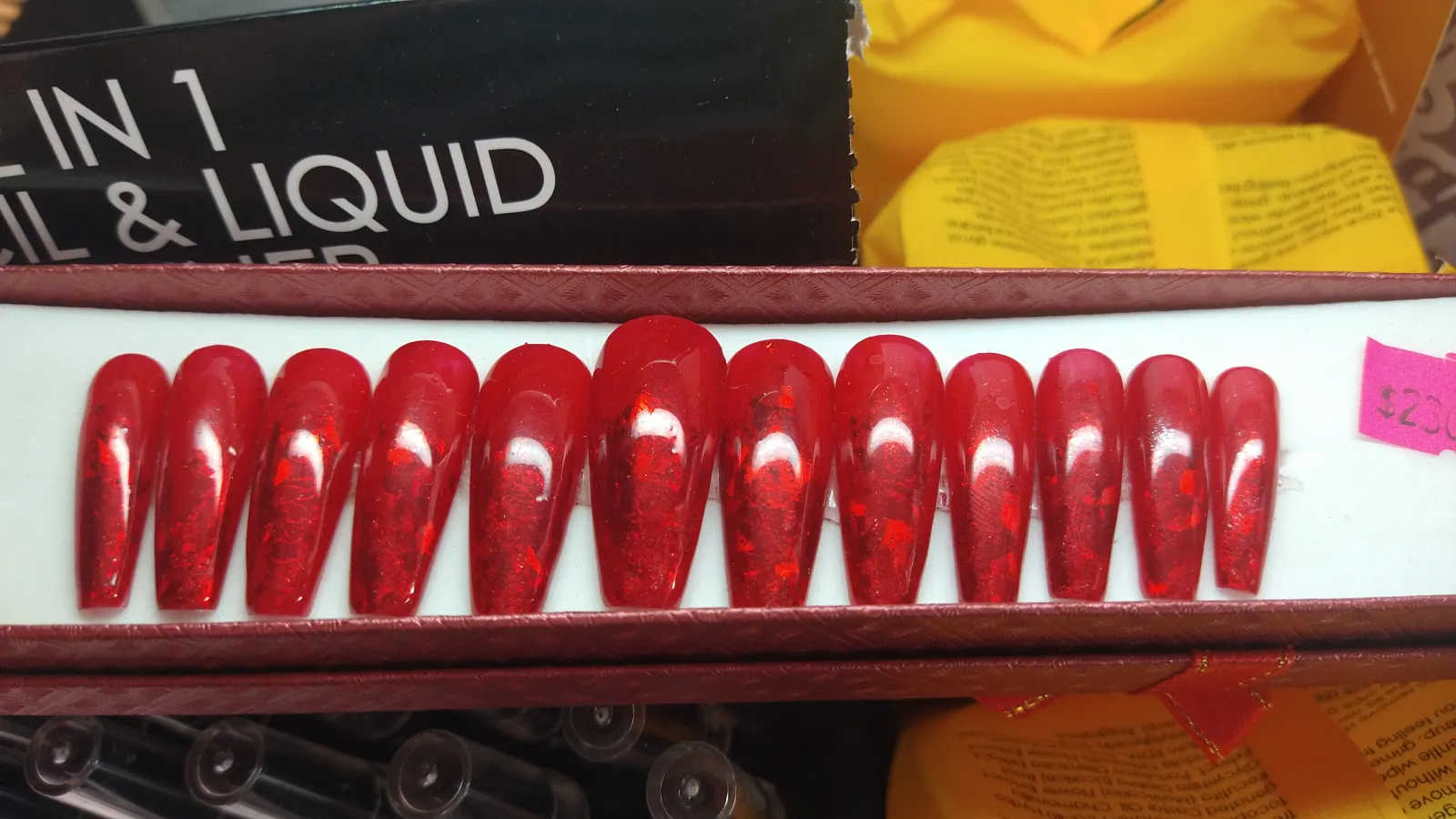 Uñas largas rojo 2