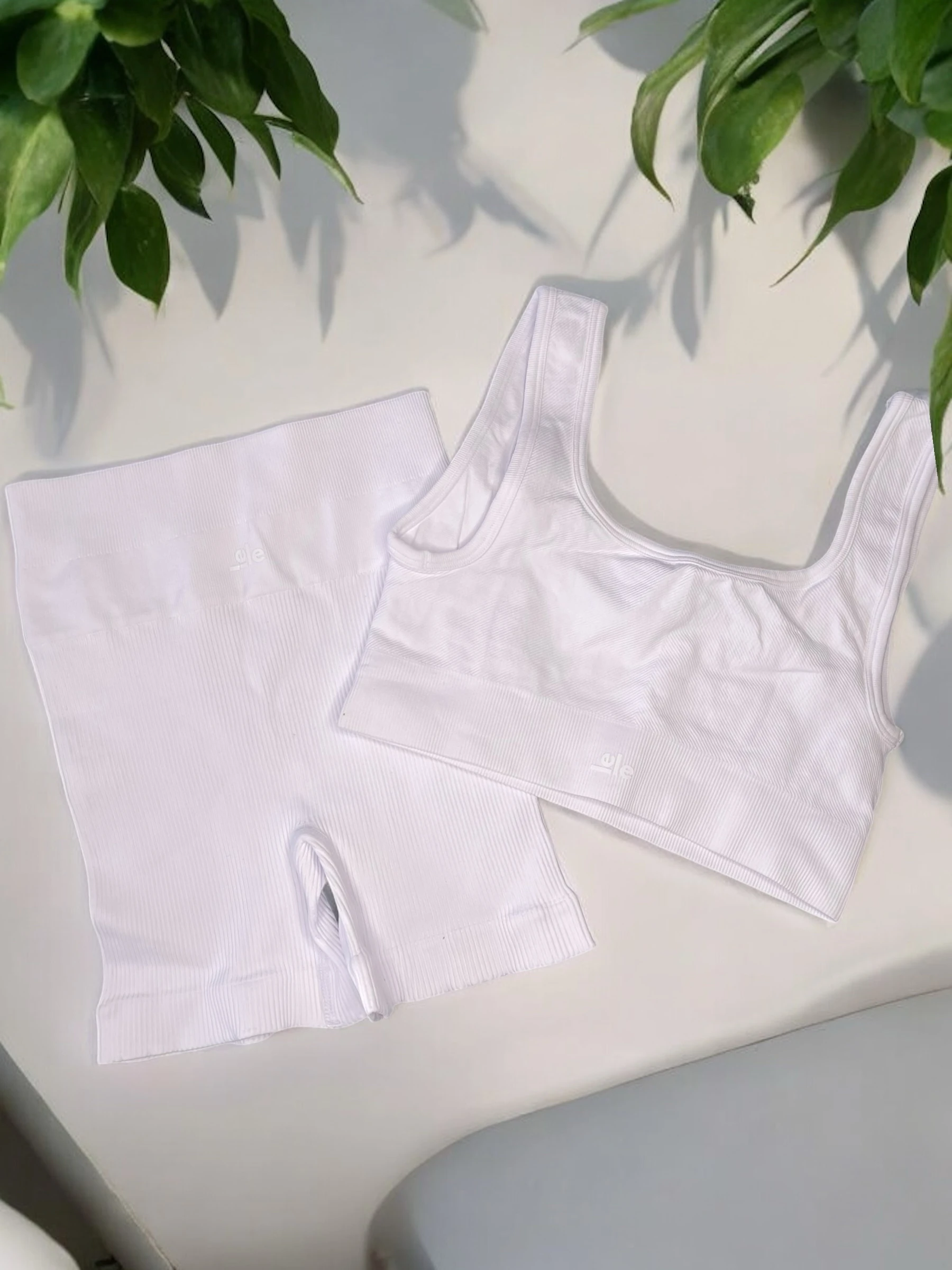 Set Short + Top
