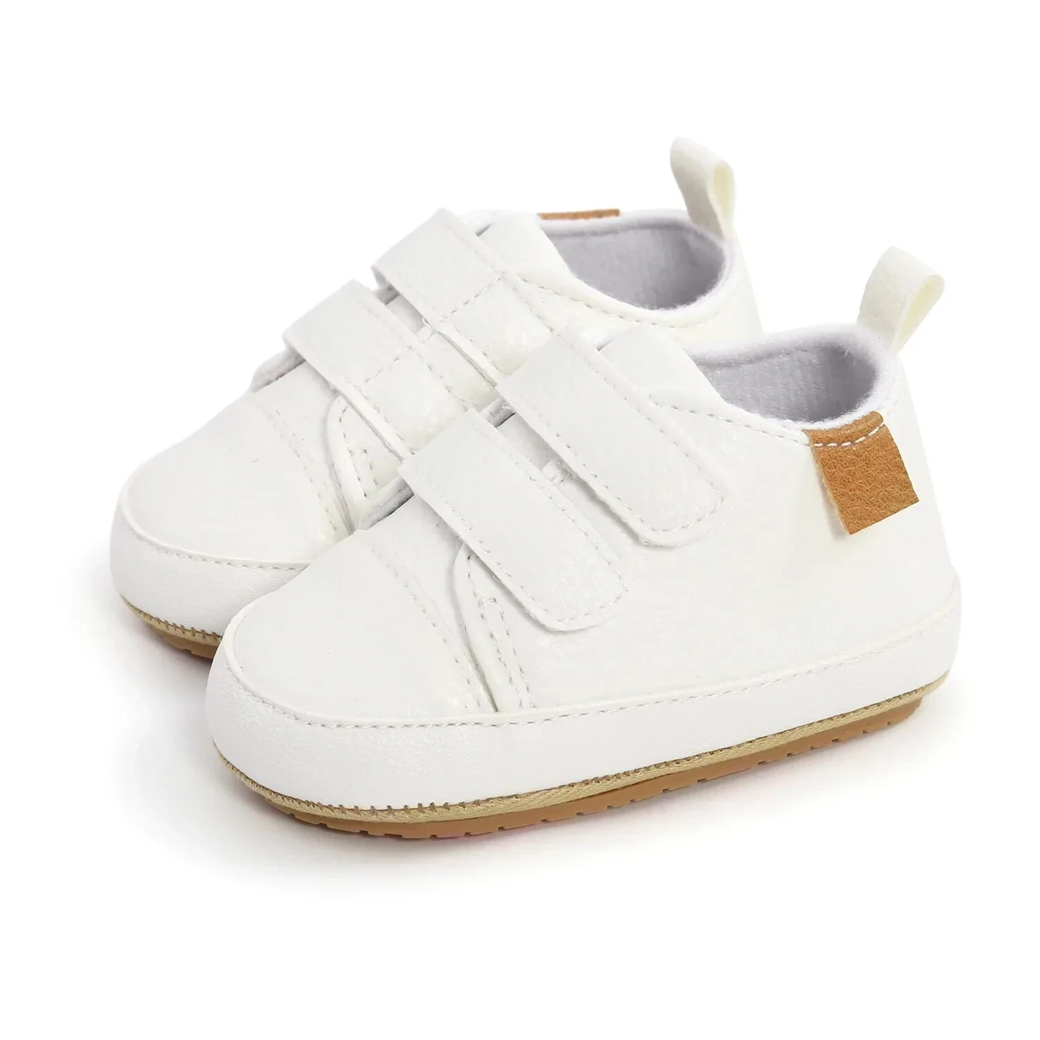 ZAPATITOS BLANCOS 4