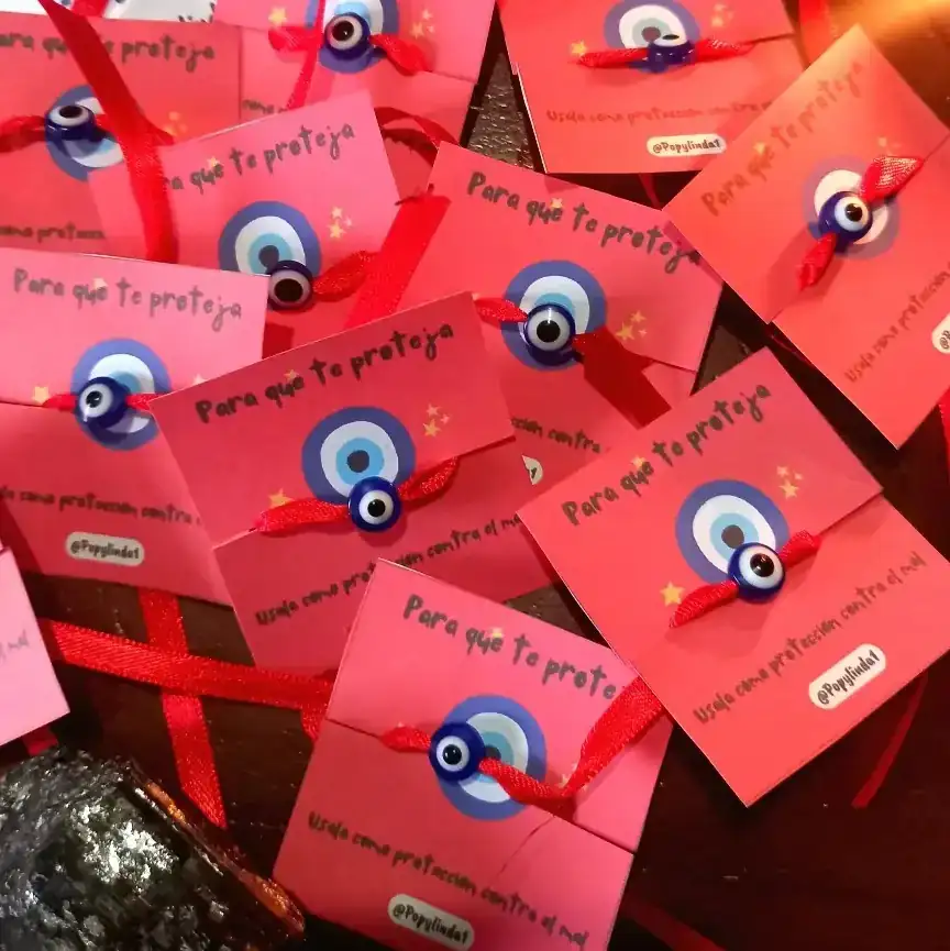 Cinta con ojo turco