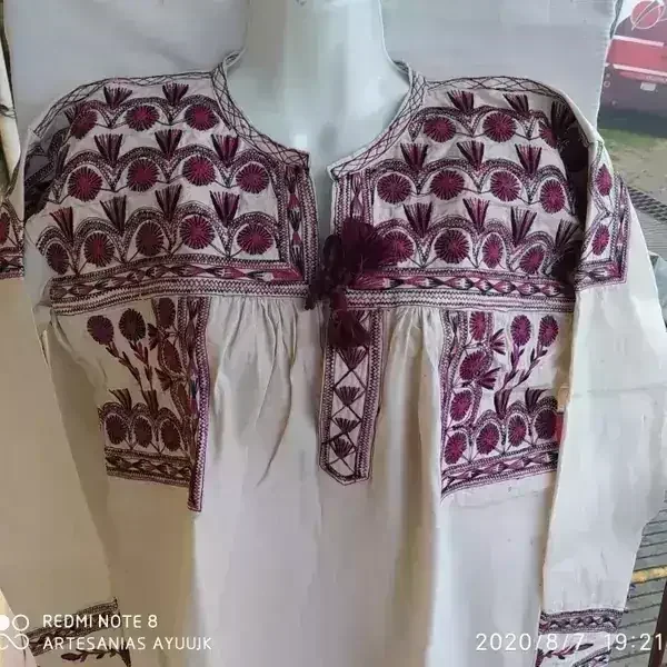 Blusa artesanal 019 3