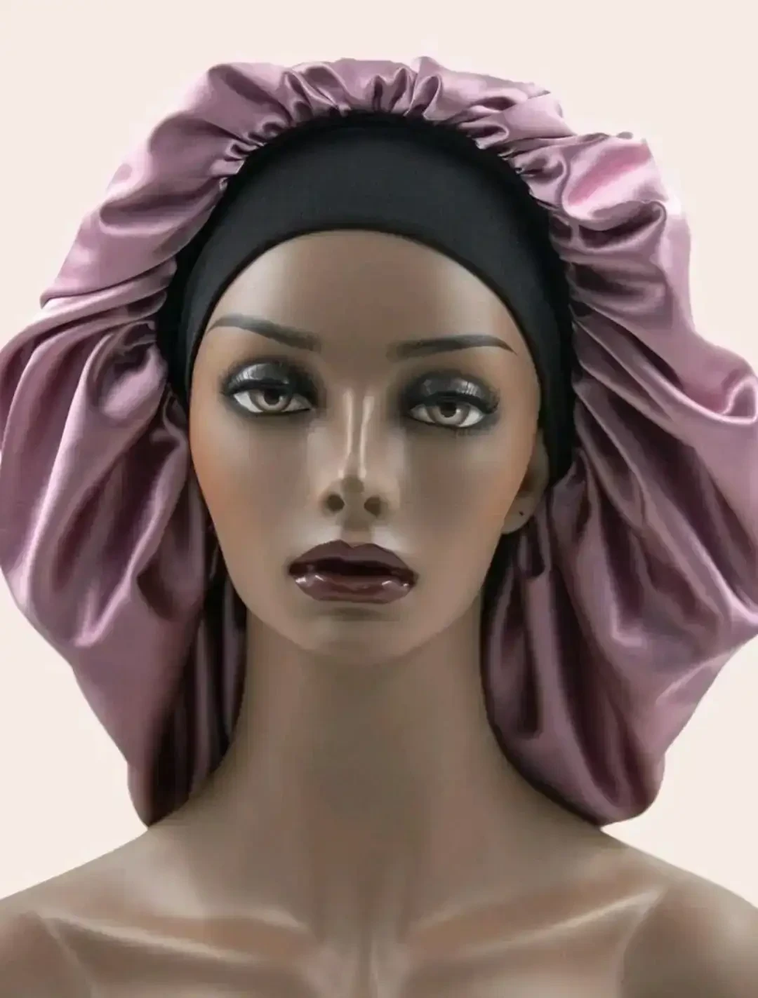Gorrito de satén standart 2