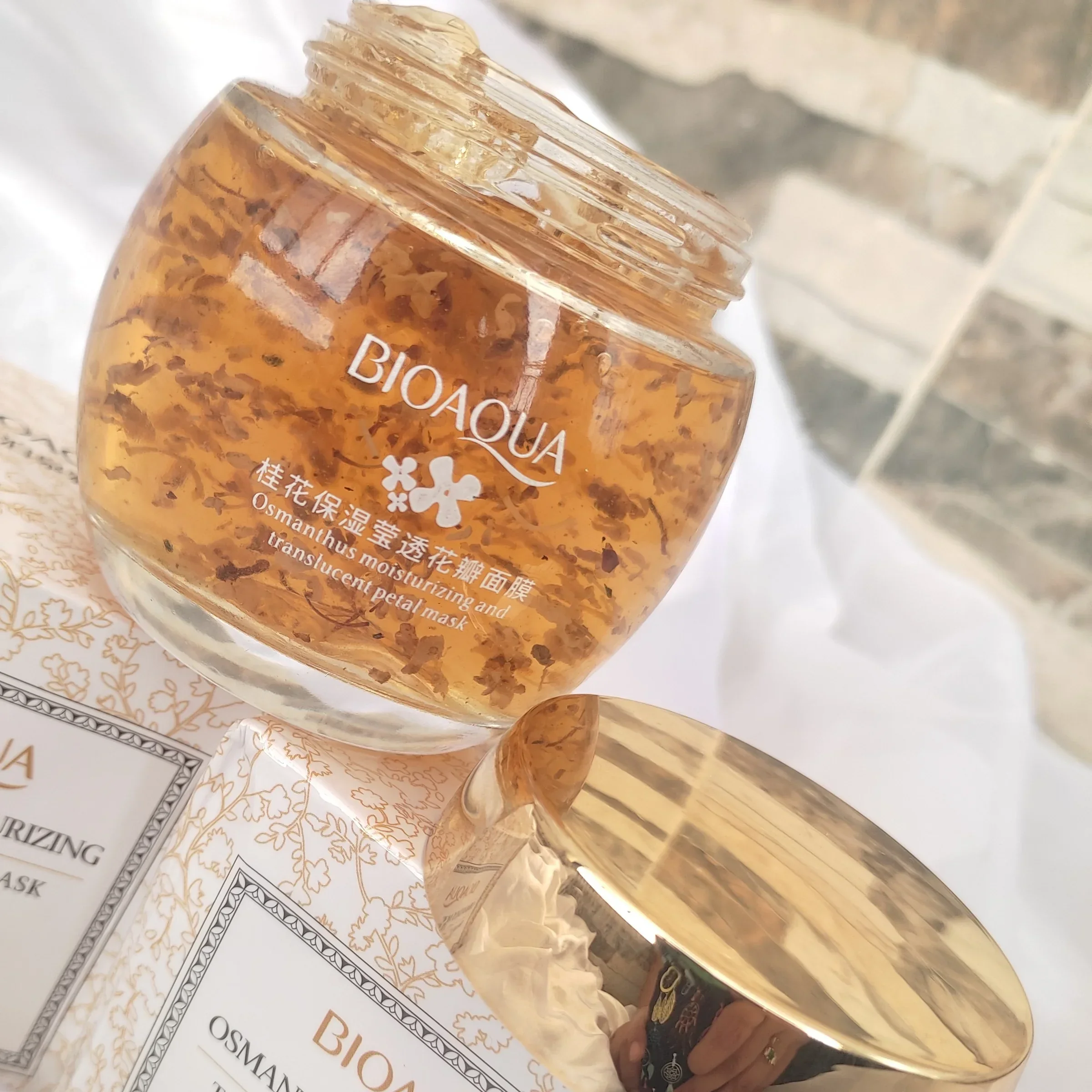 MASCARILLA HIDRATANTE CON PETALOS EN GEL OSMANTHUS 2