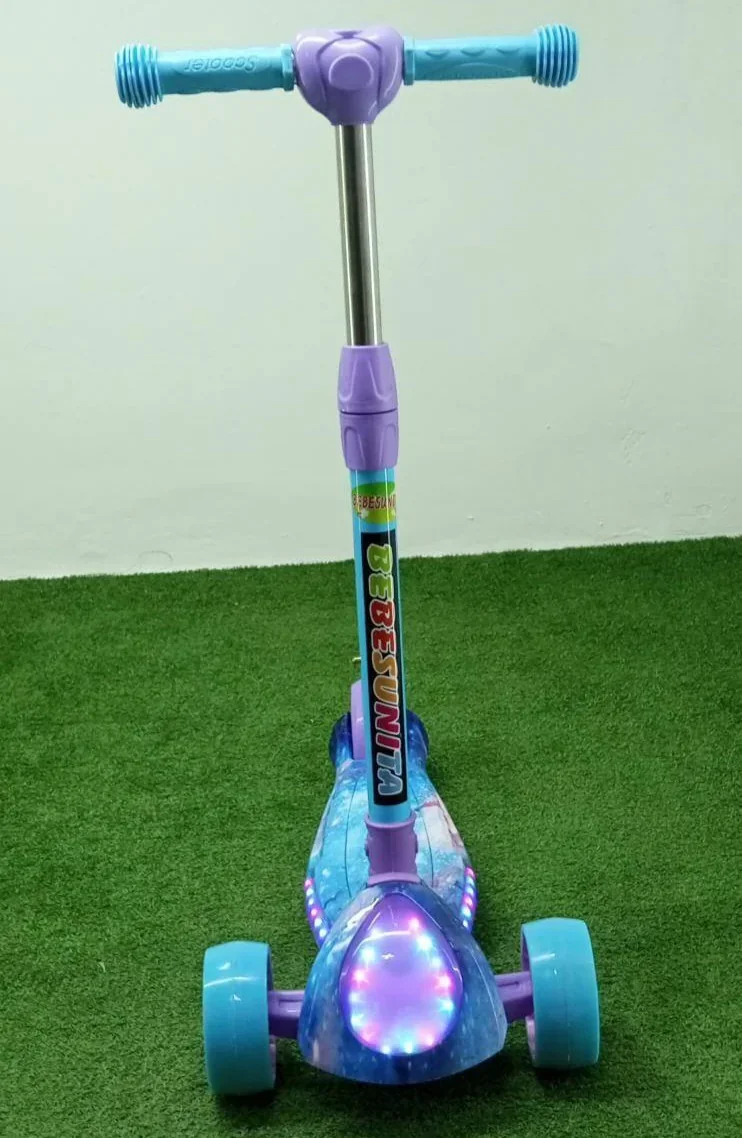 Patineta Scooter Luz Musica 1 a 7 años 2