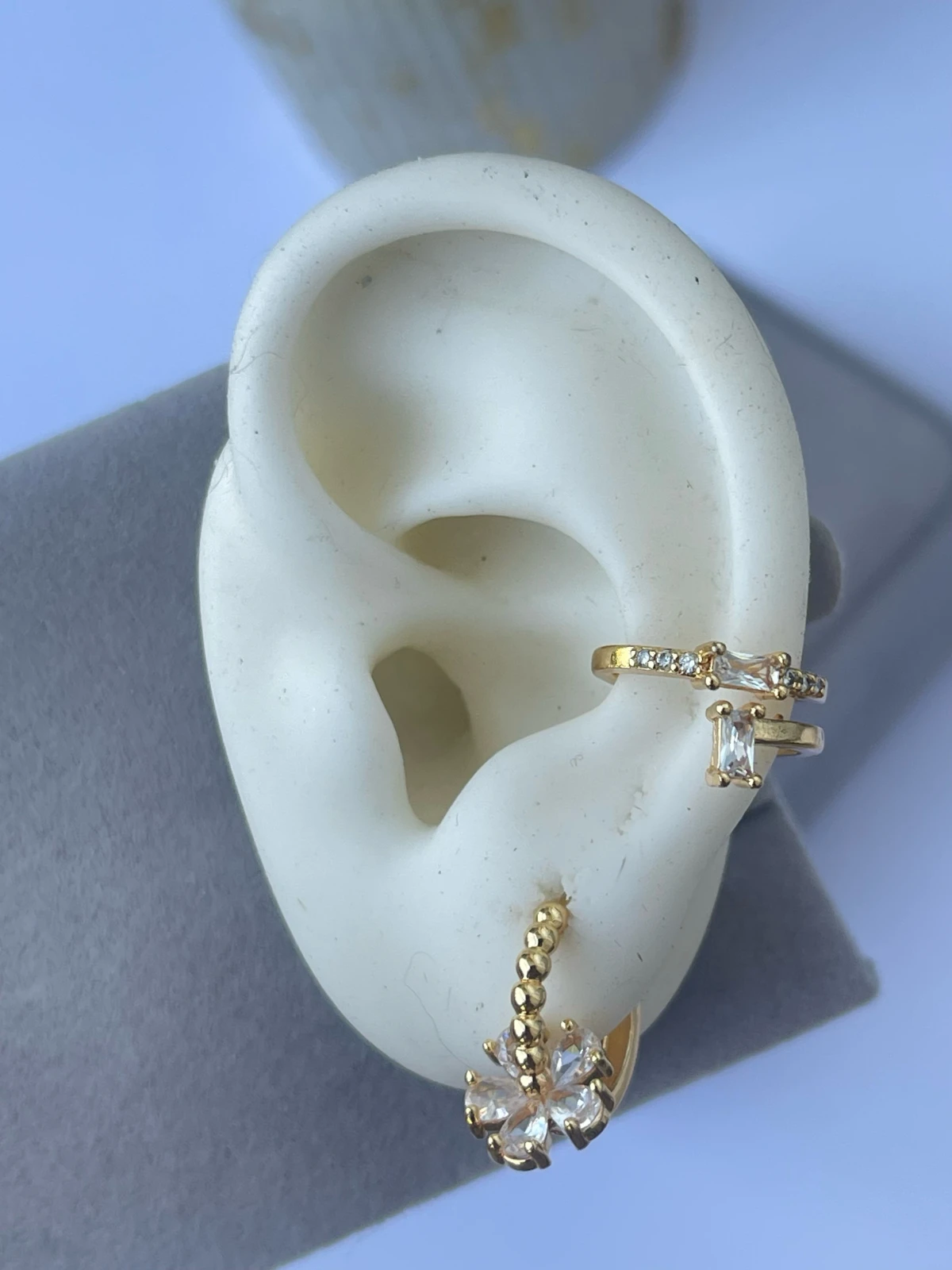 EARCUFF PIEDRITAS