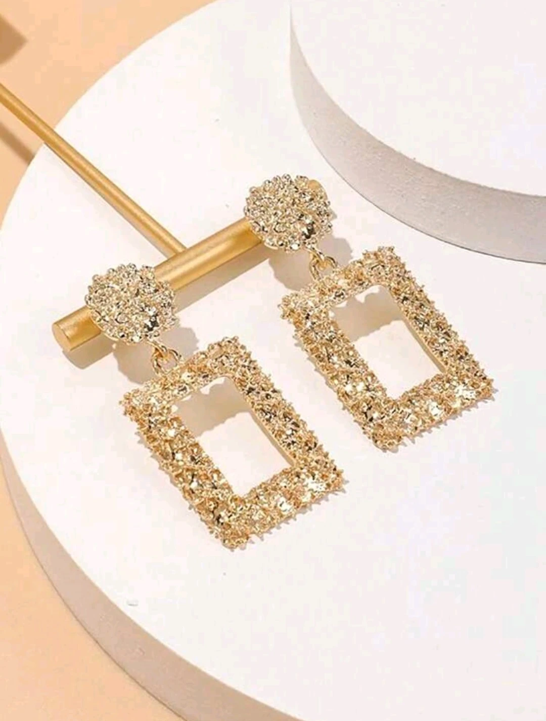Aretes cuadrados