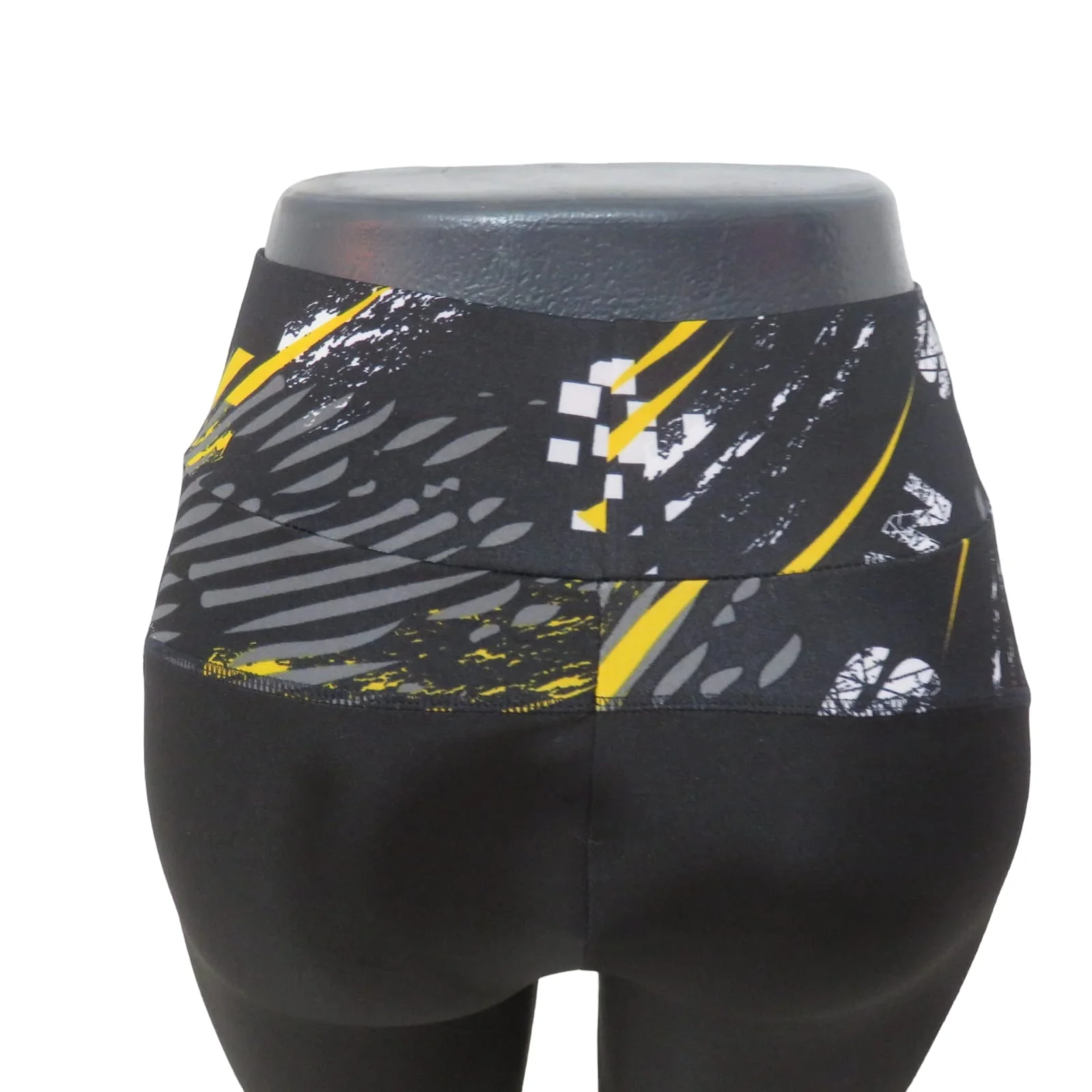 Mallon negro con amarillo   3