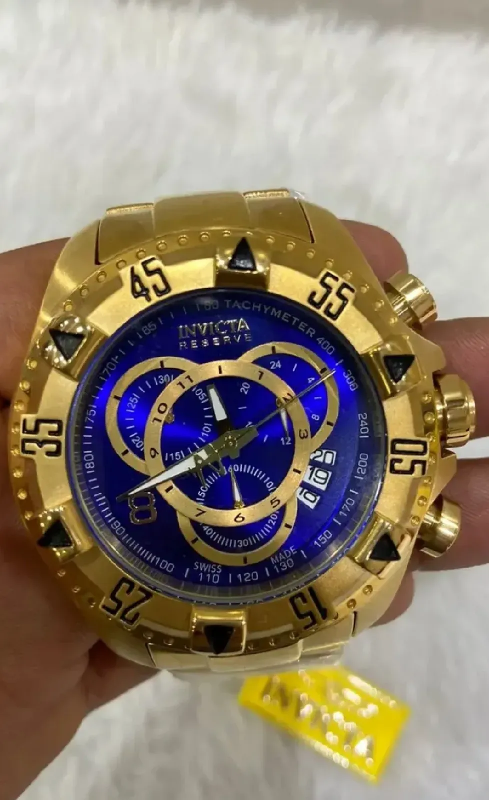 Reloj Invicta en liquidación  4