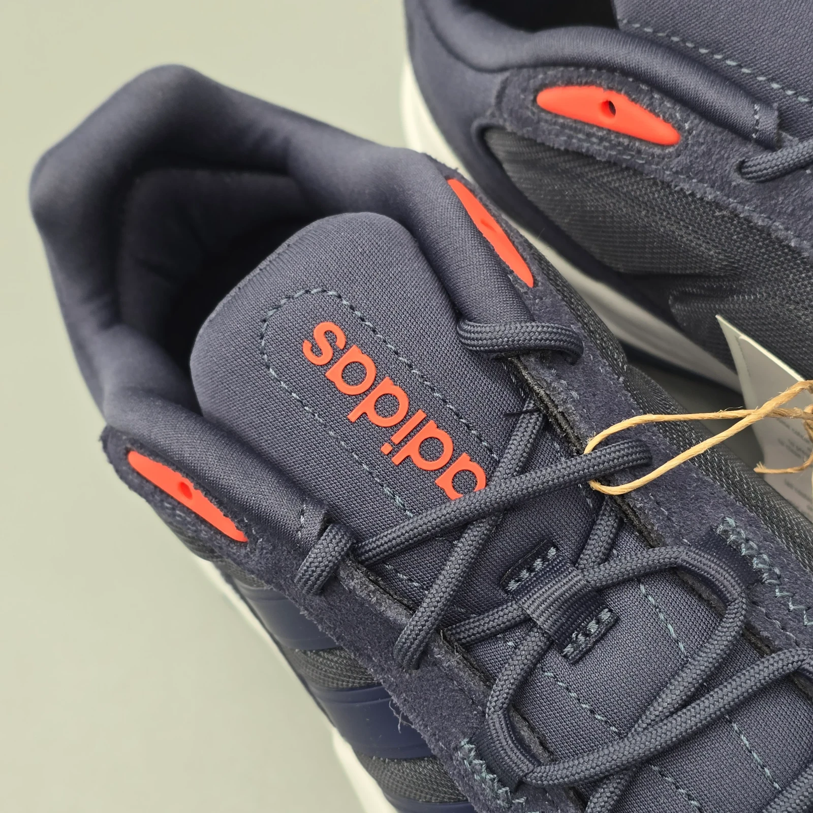 ADIDAS OZELLE 5