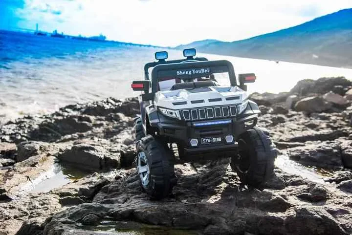 Jeep 4 x 4 Todo Terreno 