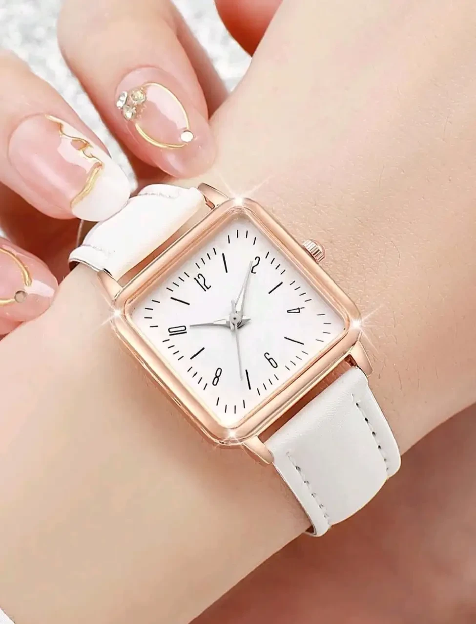Reloj diseño minimalistas/ Colección: Velvet
