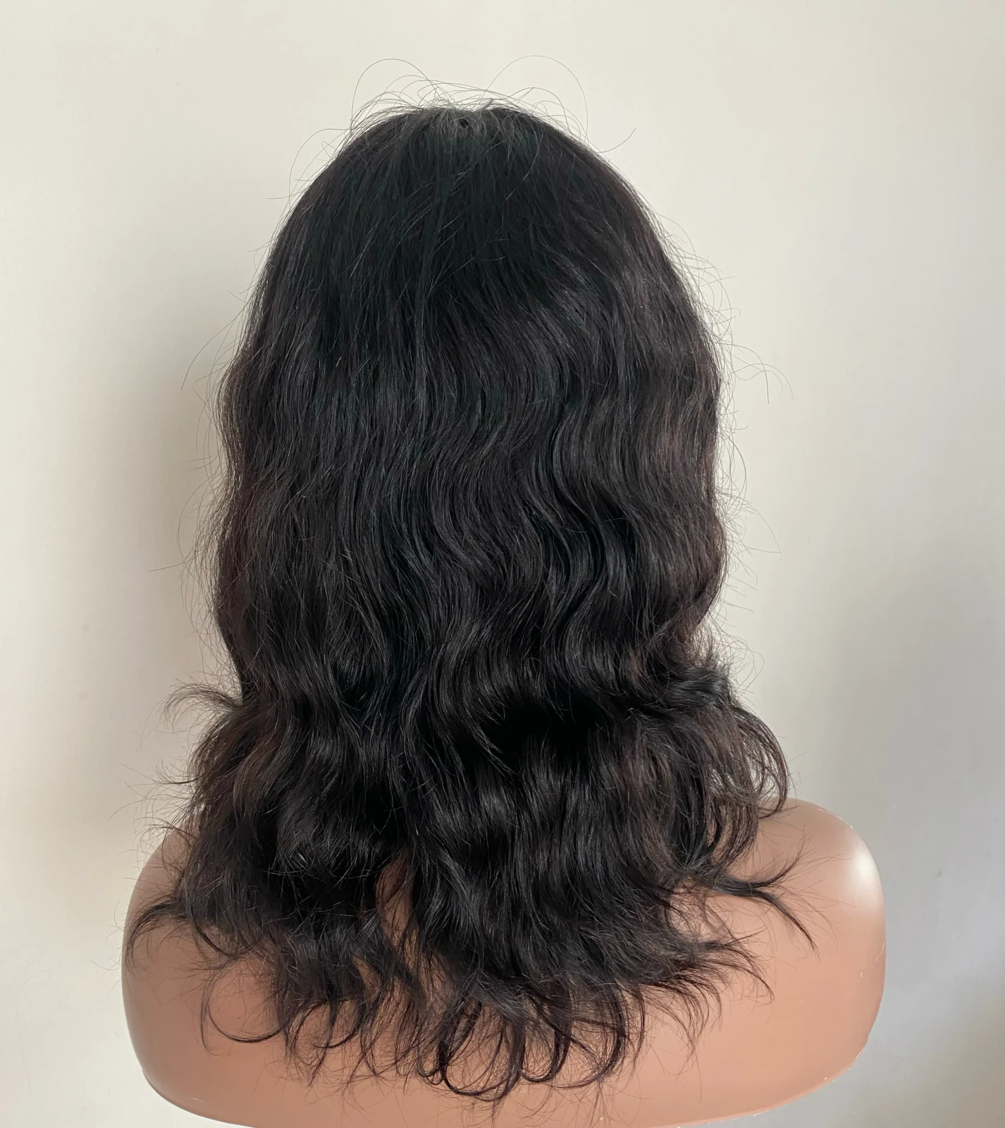 Peluca con galluza 14”  4