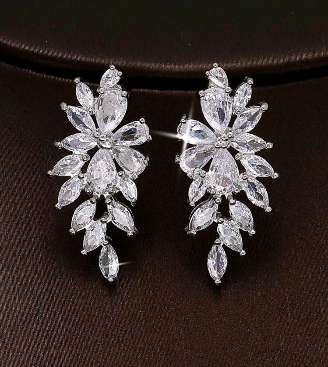 Aretes flor colgante 3