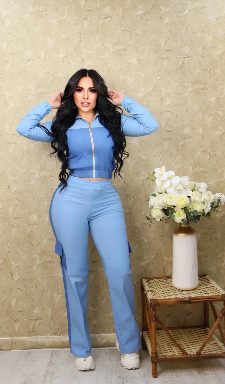 Conjunto chaqueta y pantalón  6