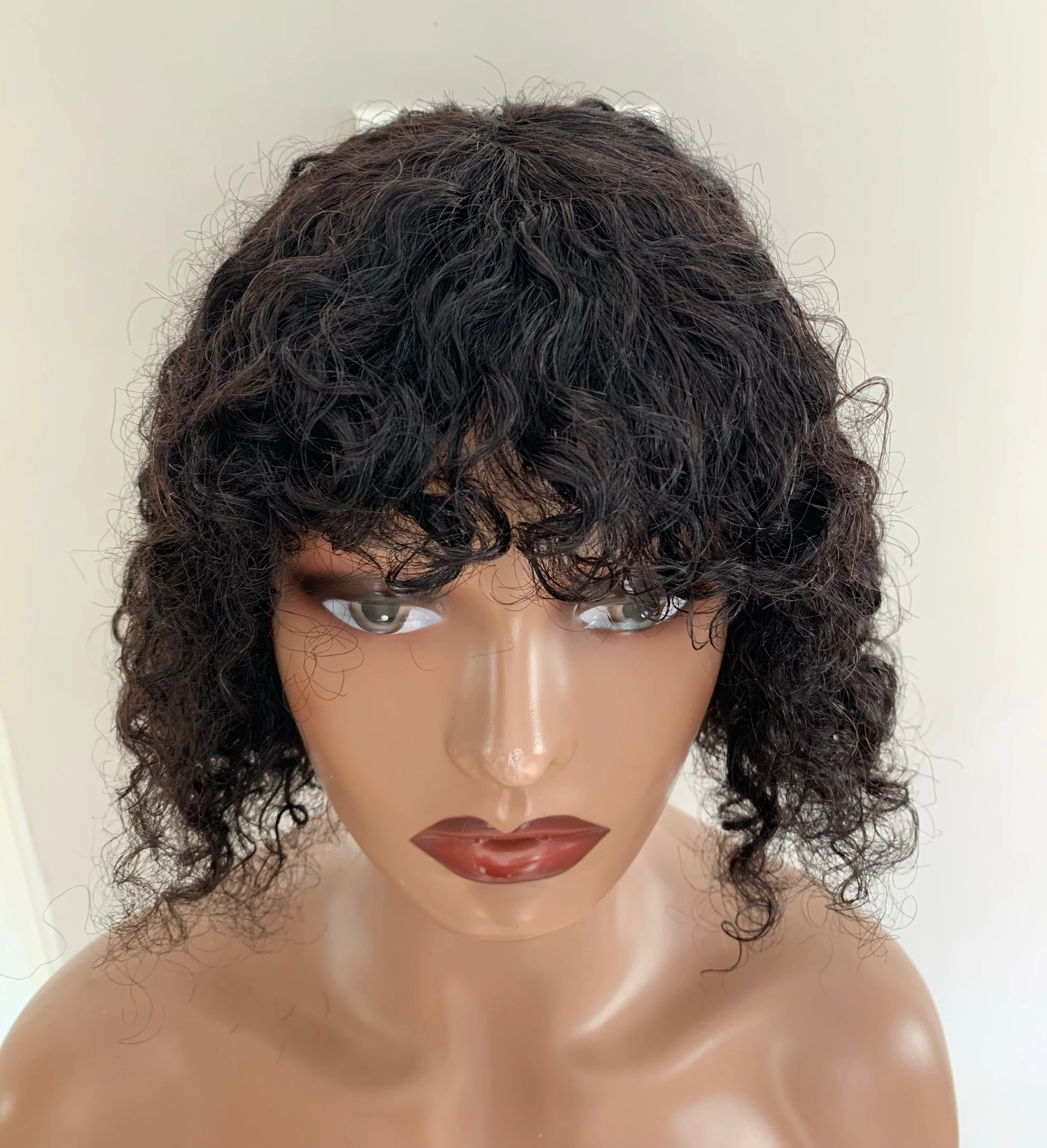 Peluca con galluza 8” 2