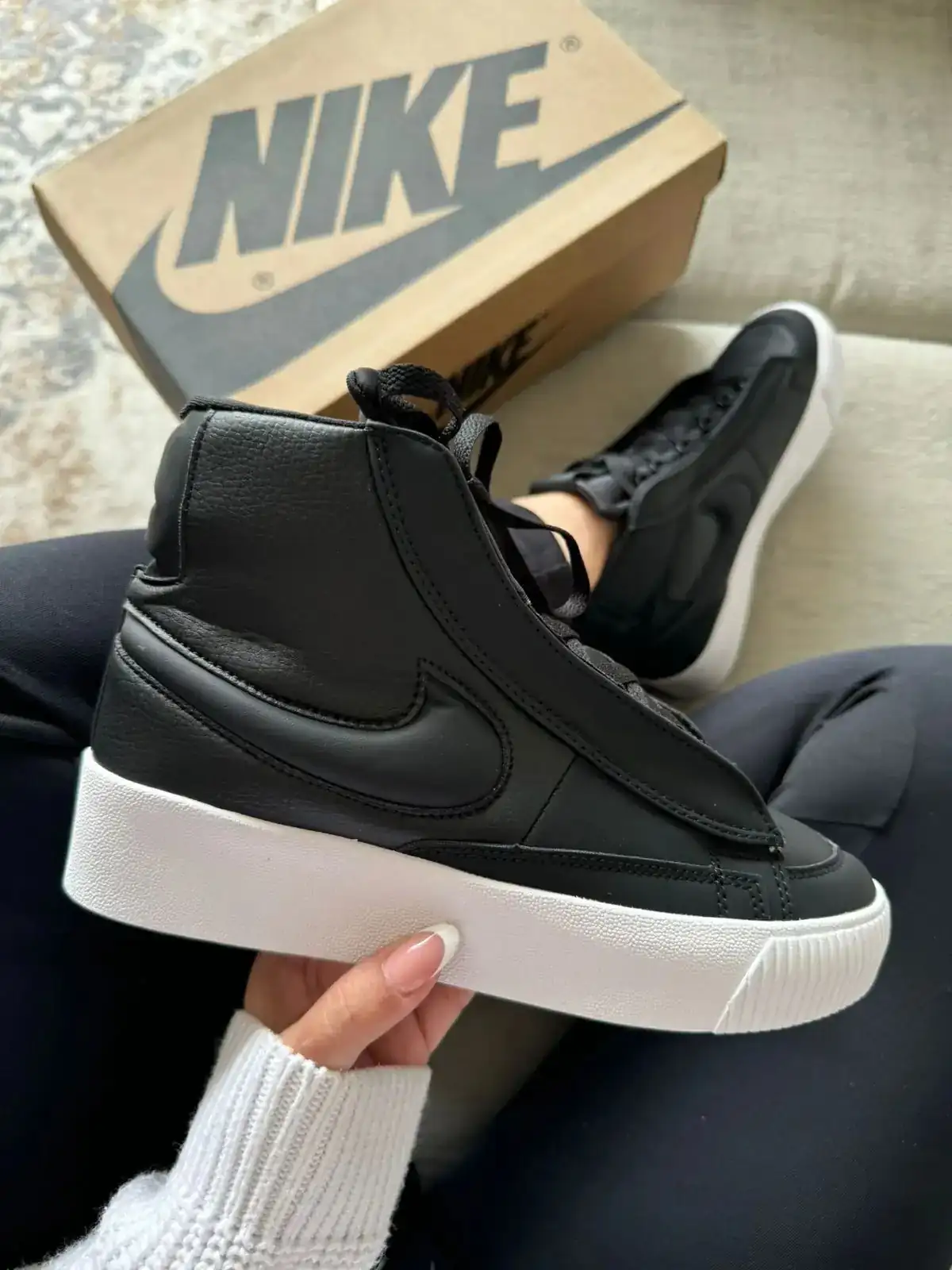 NIKE BLAZER VICTORY